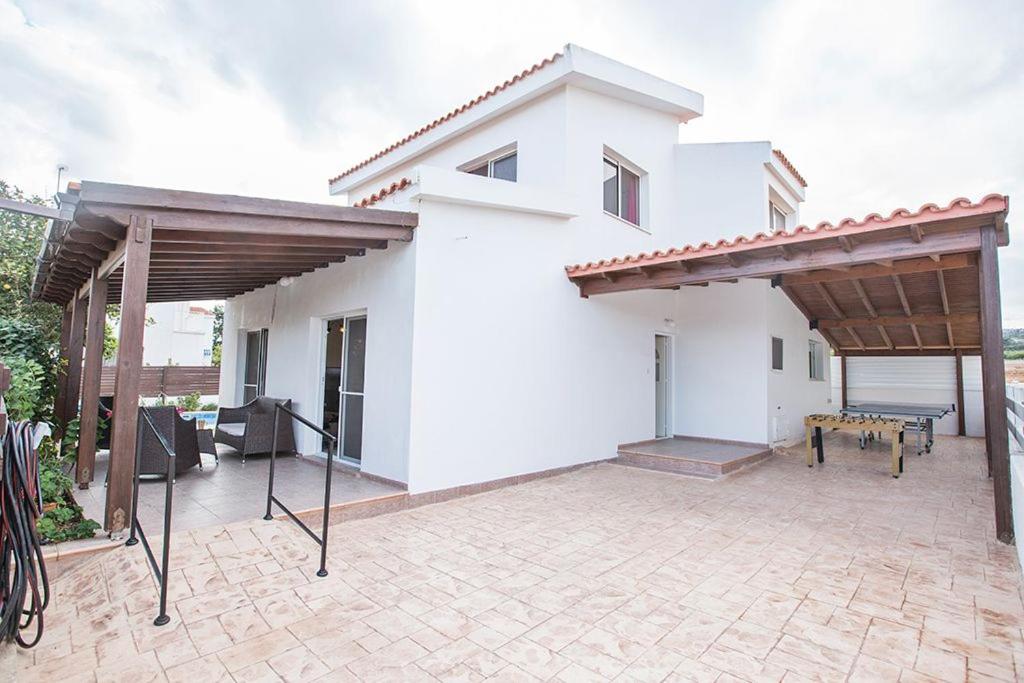 Villa Kavo Sunshine - Beautiful 3 Bedroom Protaras Villa With Private Pool