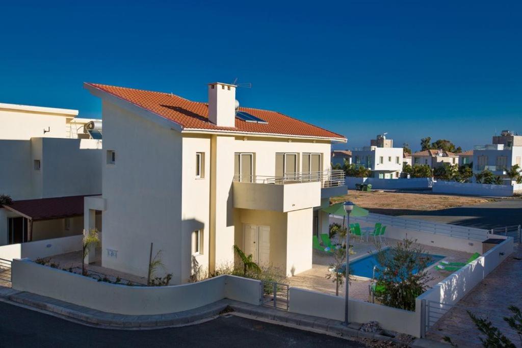 Central Protaras Villa 3 Bedrooms Private Pool Villa Dafnis Morfi