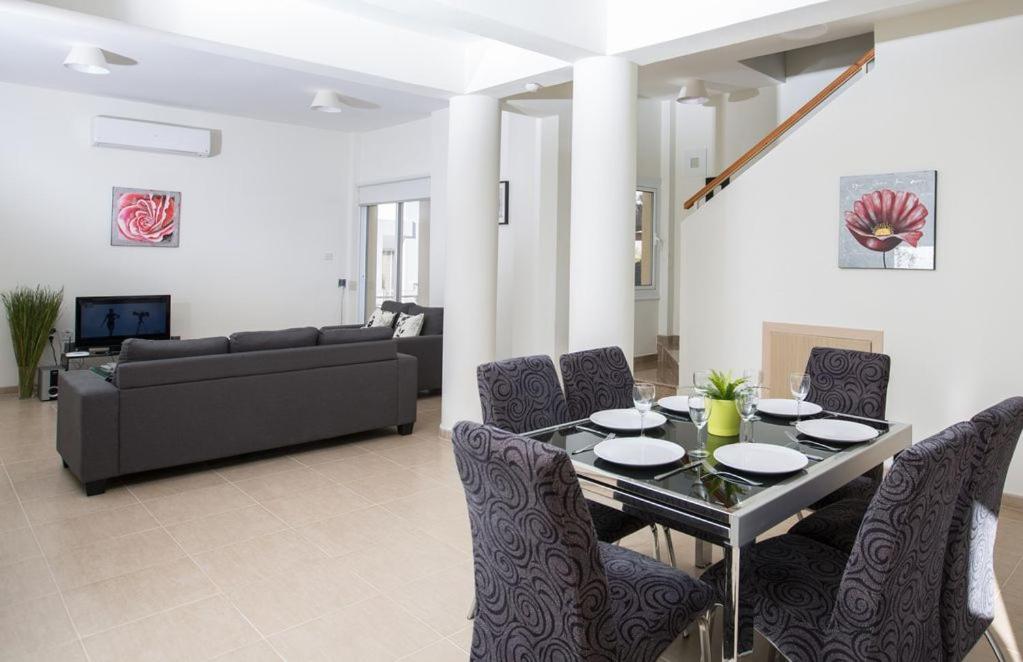 Central Protaras Villa 3 Bedrooms Private Pool Villa Dafnis Morfi