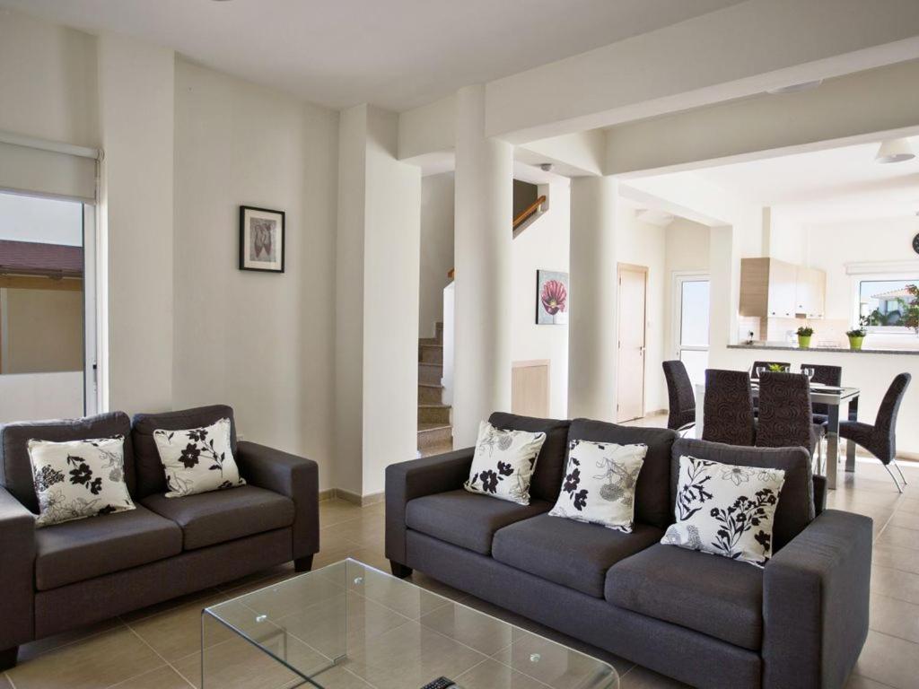 Central Protaras Villa 3 Bedrooms Private Pool Villa Dafnis Morfi