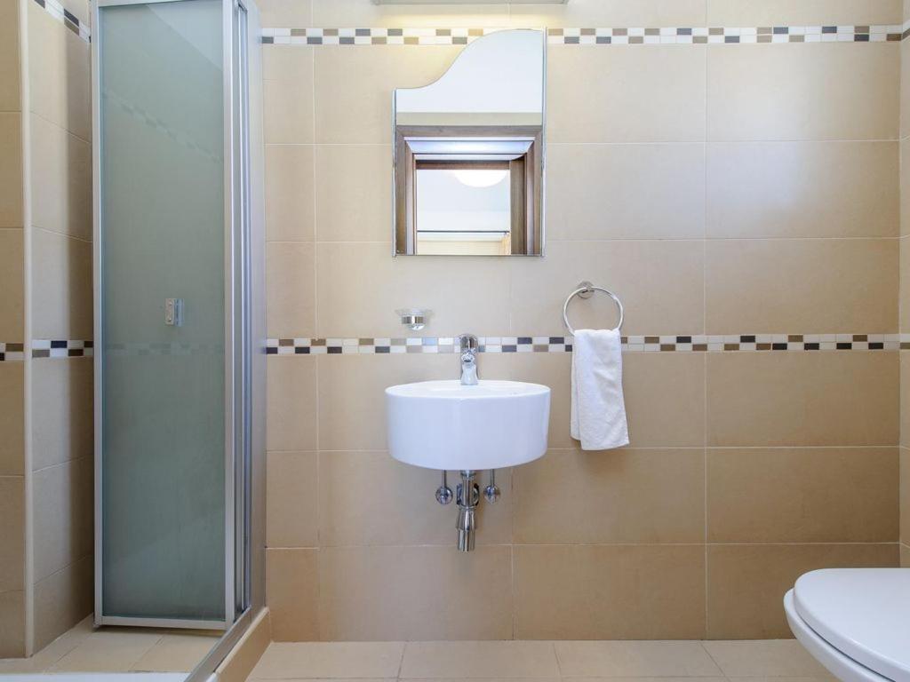 Villa Leoforos Dyo, Modern 3Bdr Protaras Villa With Pool, In The Centre