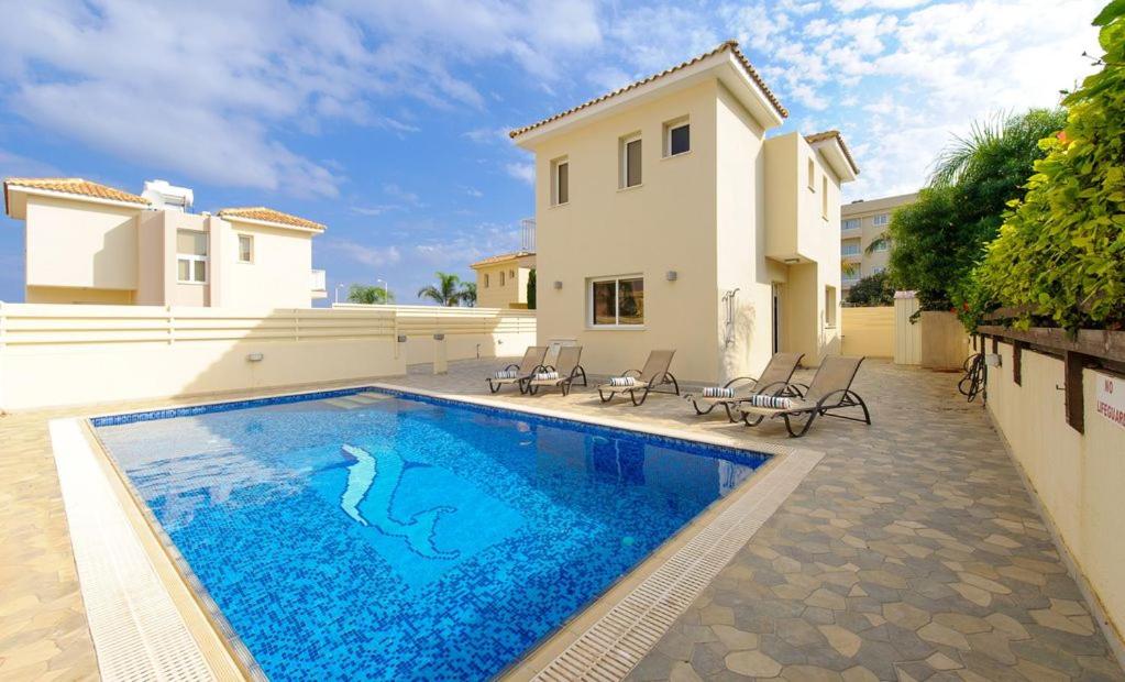 Villa Leoforos Dyo, Modern 3Bdr Protaras Villa With Pool, In The Centre