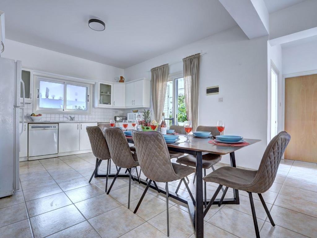 Villa Oforo Selene - Stunning 4 Bedroom Villa - By Fig Tree Bay Beach - Sea View
