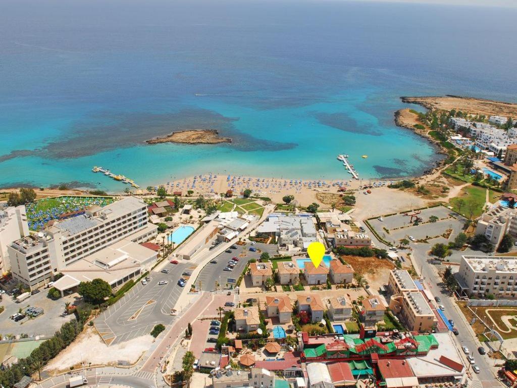 Villa Lefko Sunshine - Lovely 4 Bedroom Protaras Villa With Pool view 4