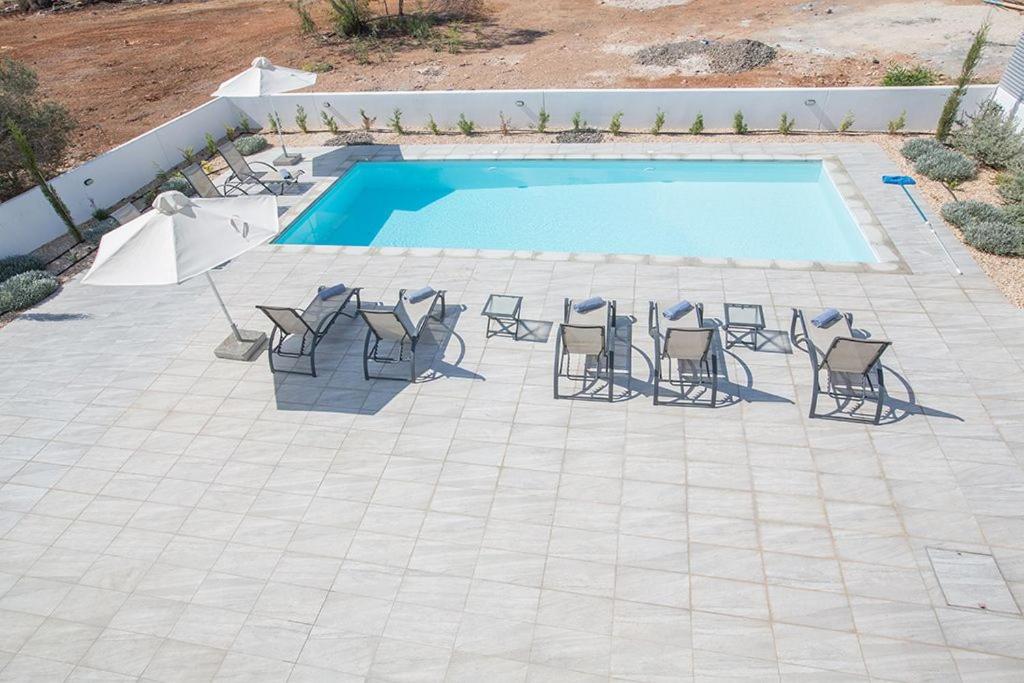 Villa Ochosto Loux - Fabulous 5 Bedroom Protaras Villa With Private Pool