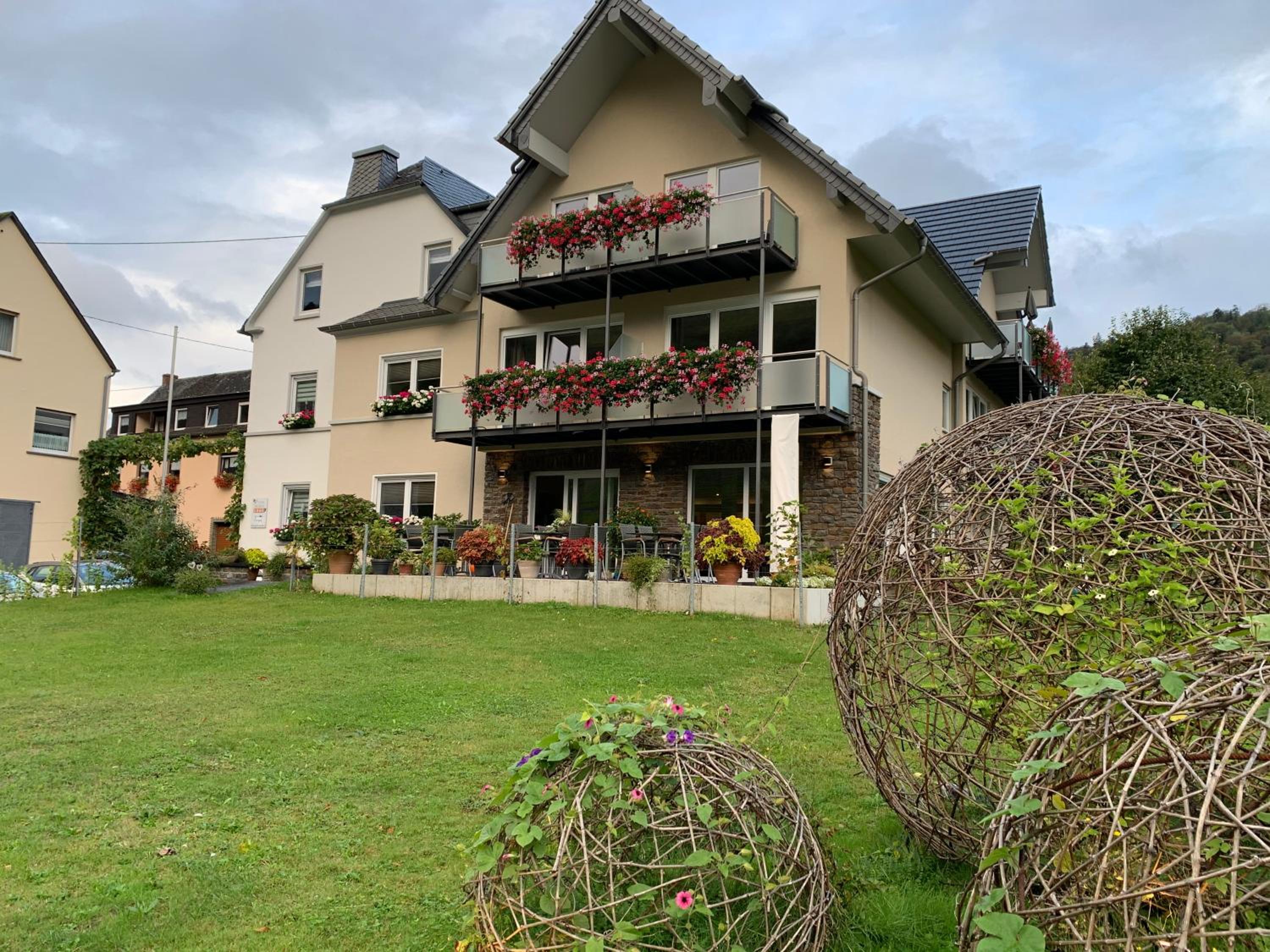 Weinbergs Loge, Kuva 113