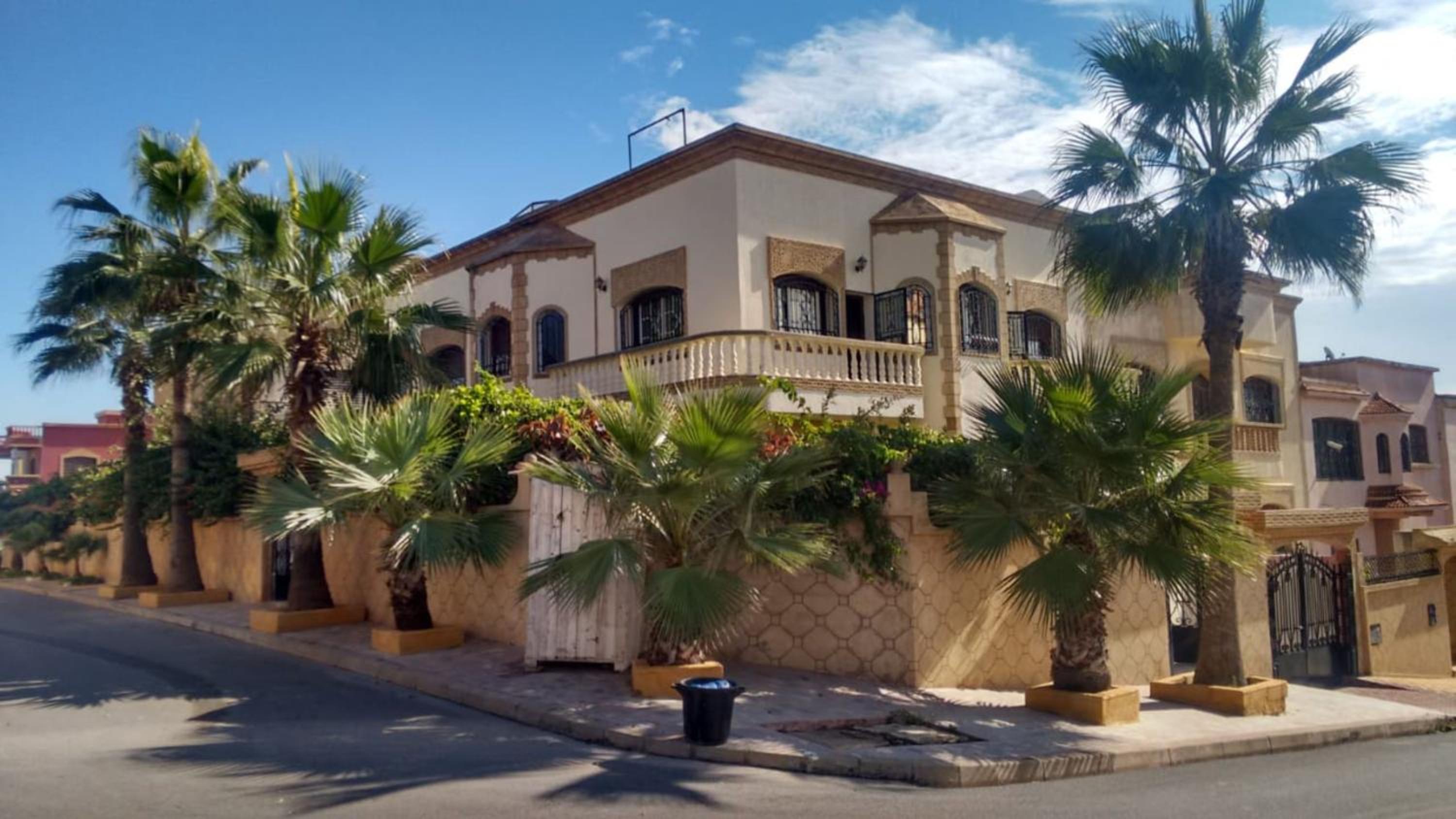 5 bedroom holiday Villa Yasmine, perfect for family holidays, near beaches view 2