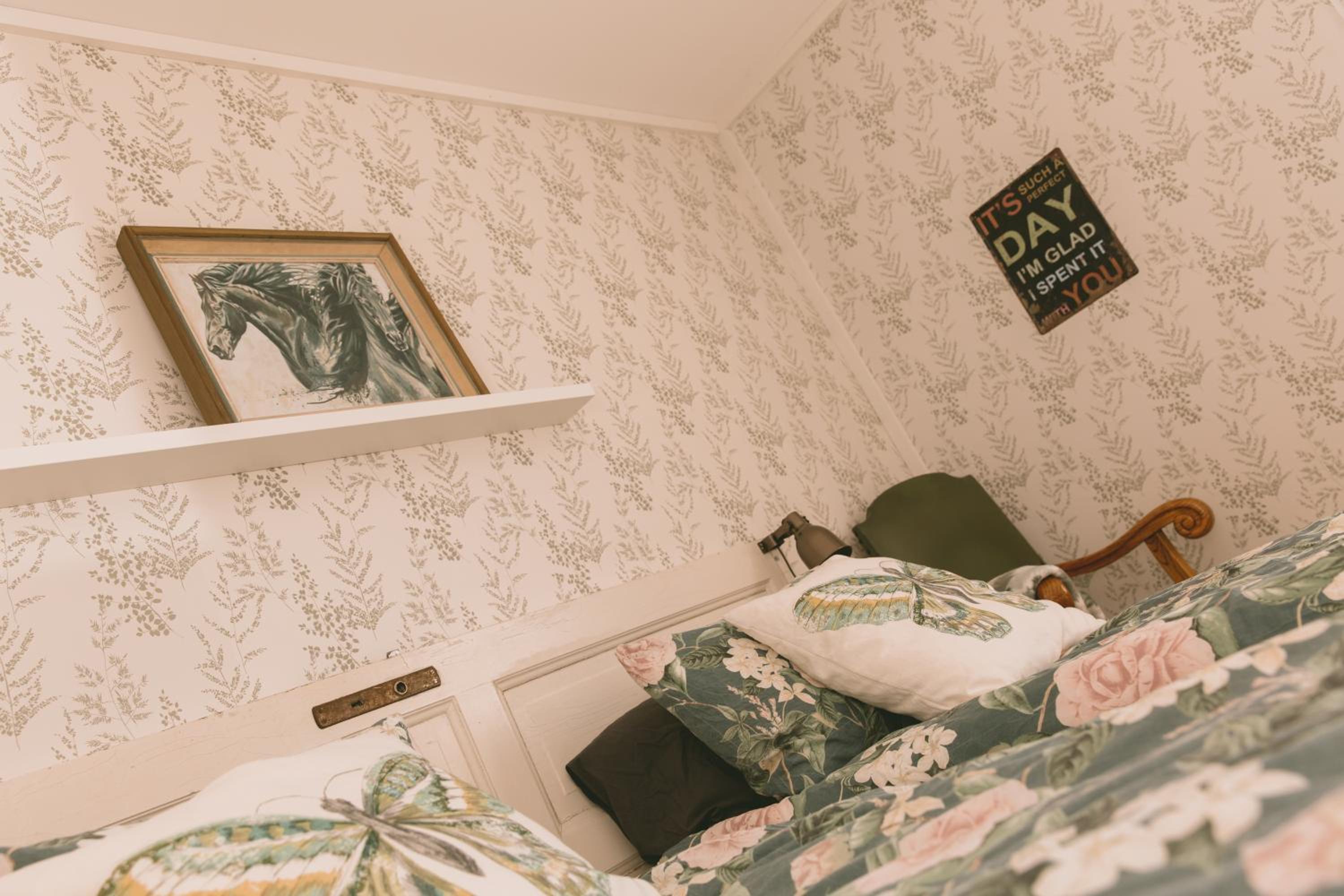 Toric Farmlodge