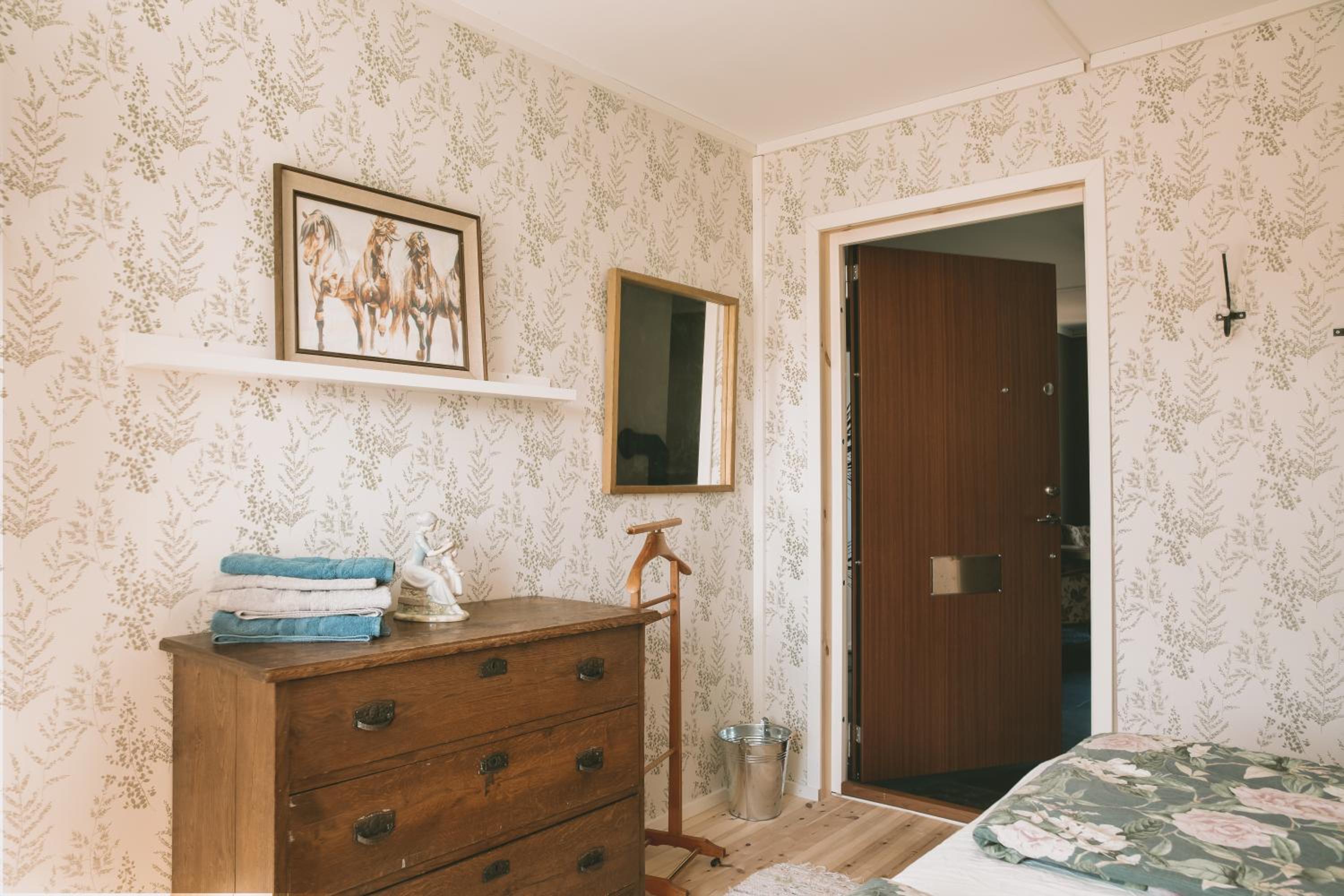 Toric Farmlodge