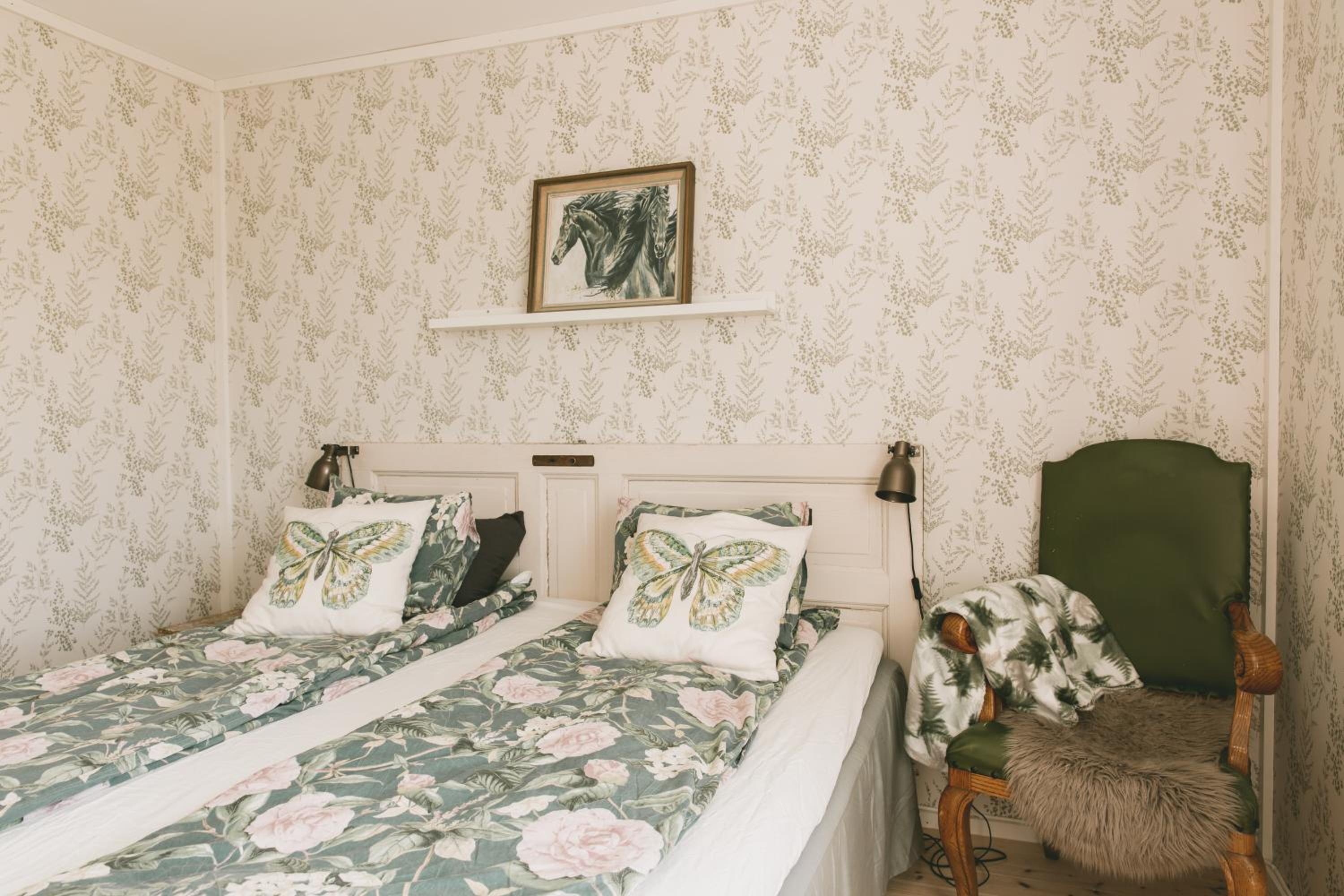 Toric Farmlodge