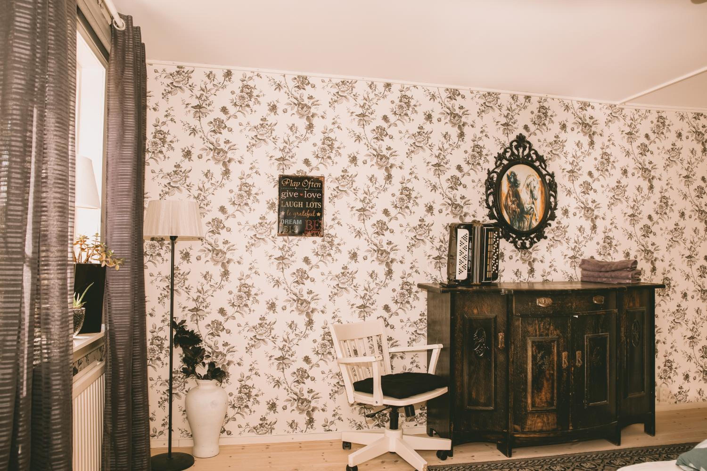 Toric Farmlodge