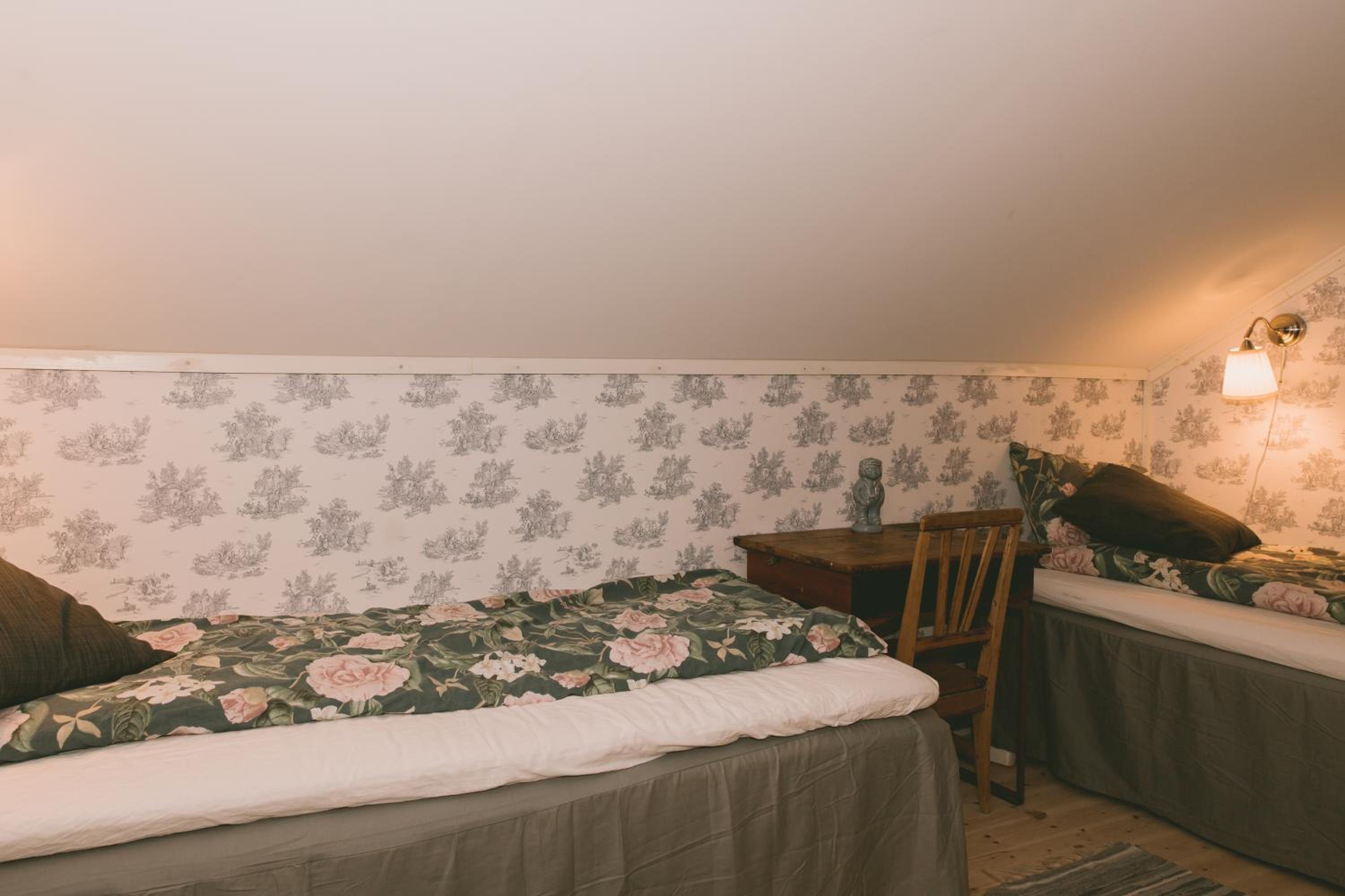 Toric Farmlodge