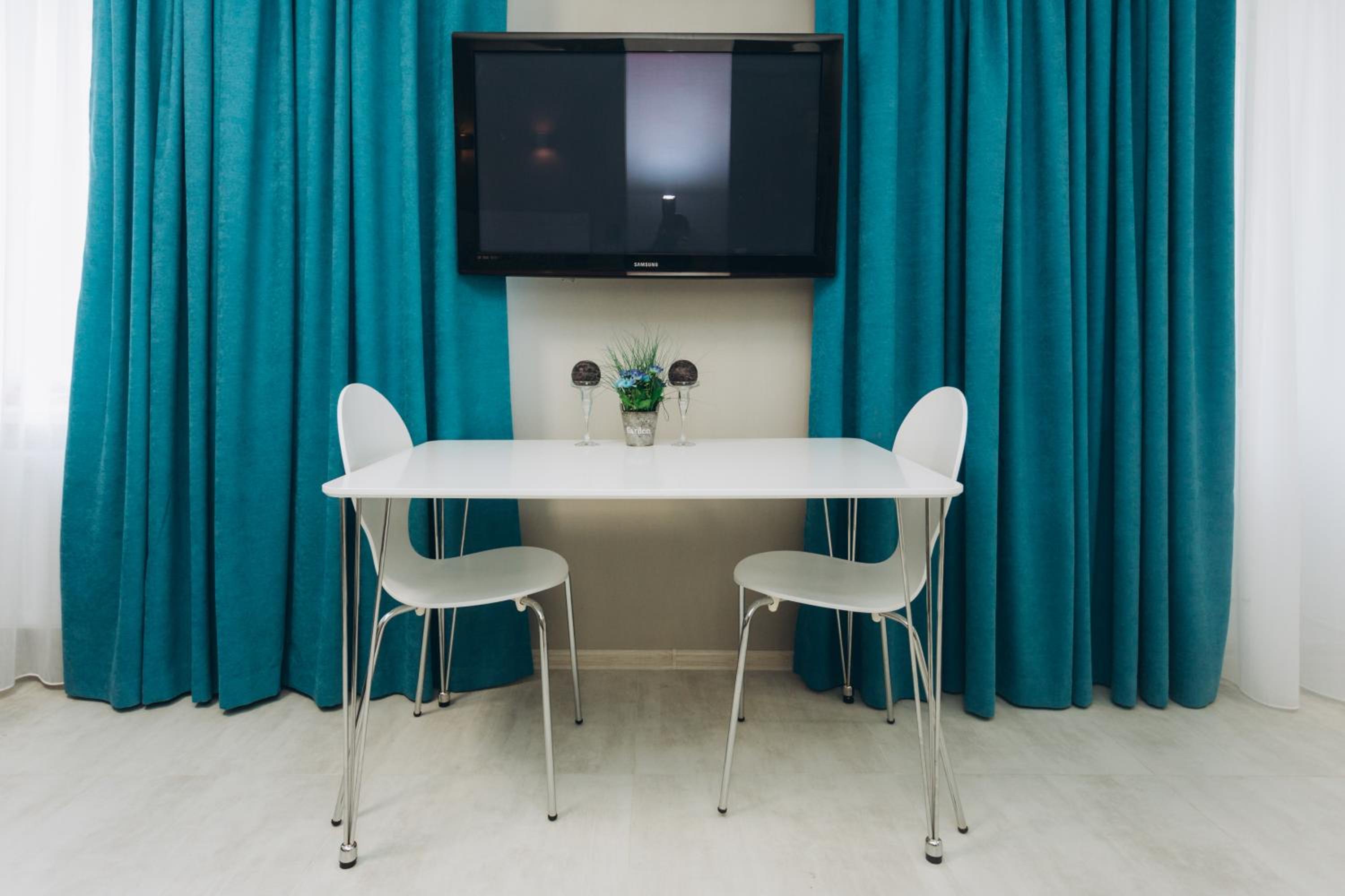 Apart-hotel I. Sirko New Building 2 floor view 3