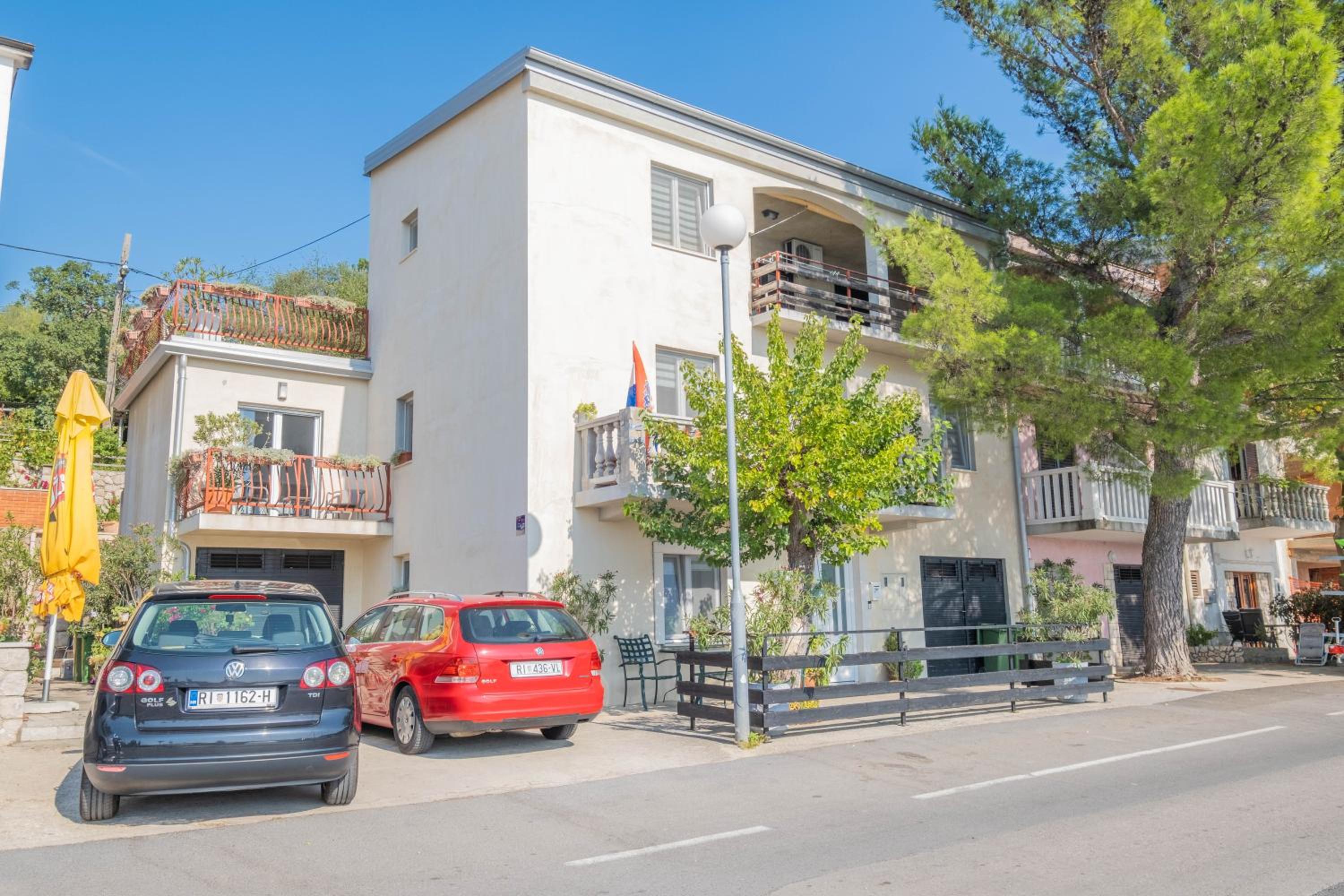 Hotel Apartmani Villa Mila - Image 1