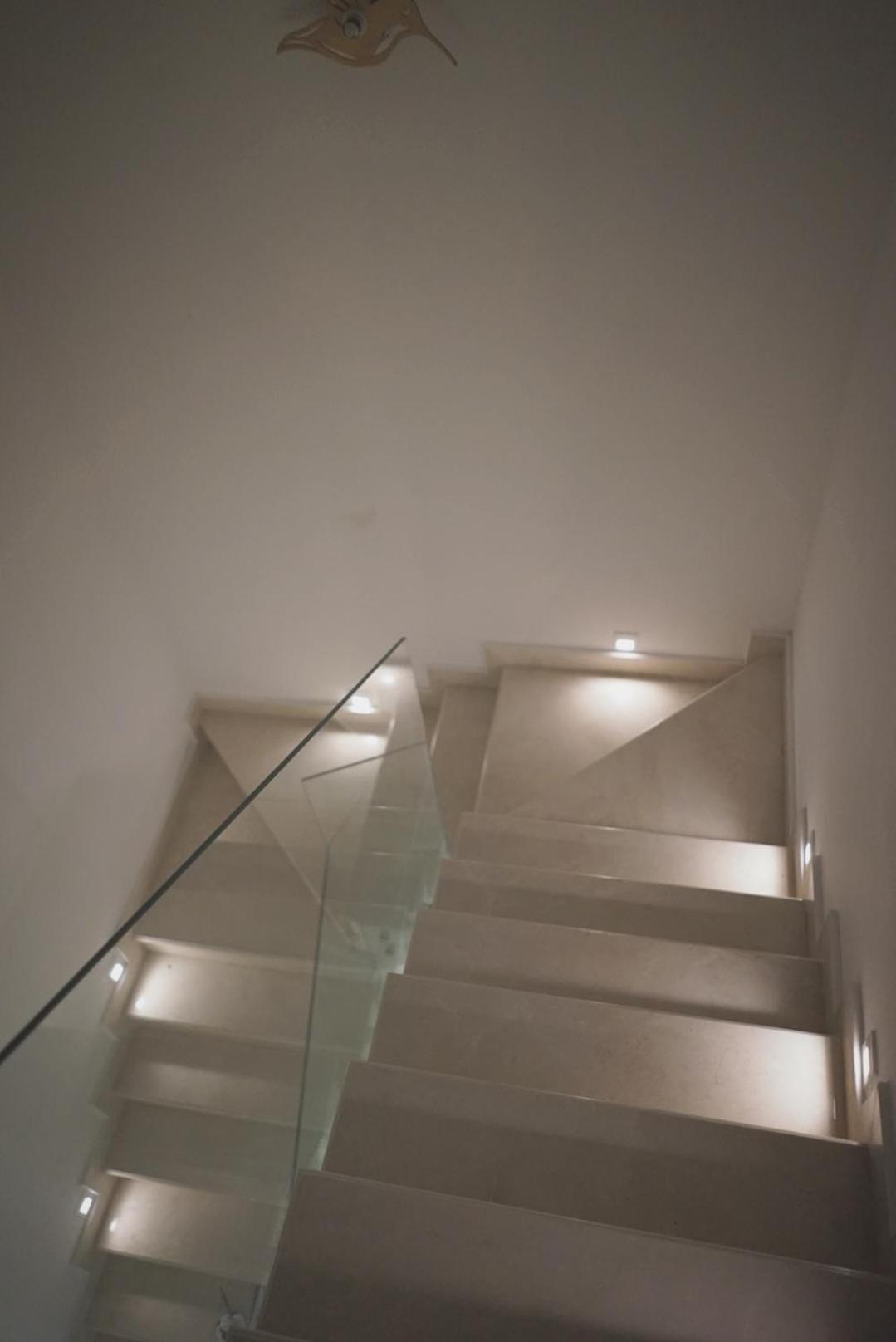 Photo 51
