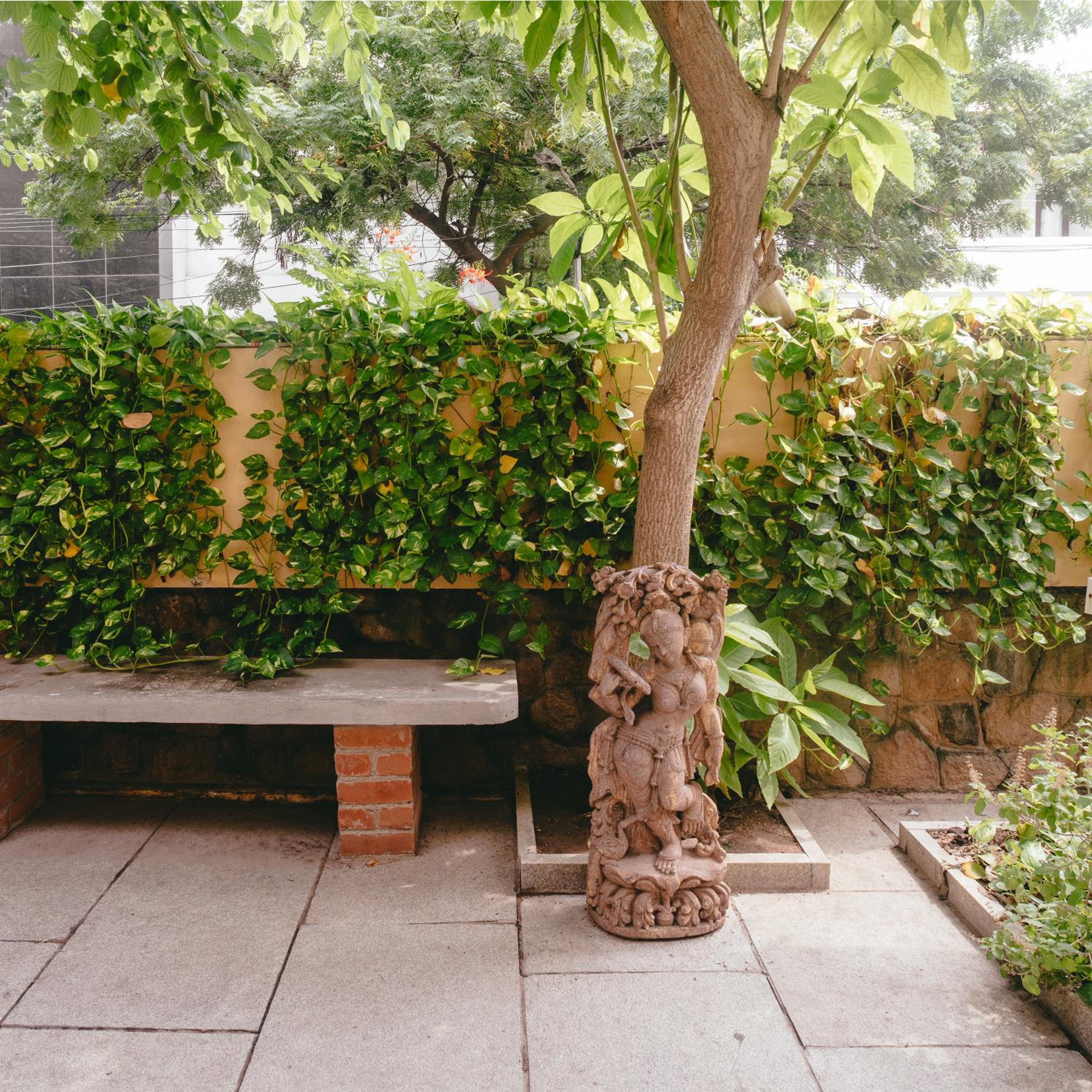Hanu Reddy Residences Wallace Garden
