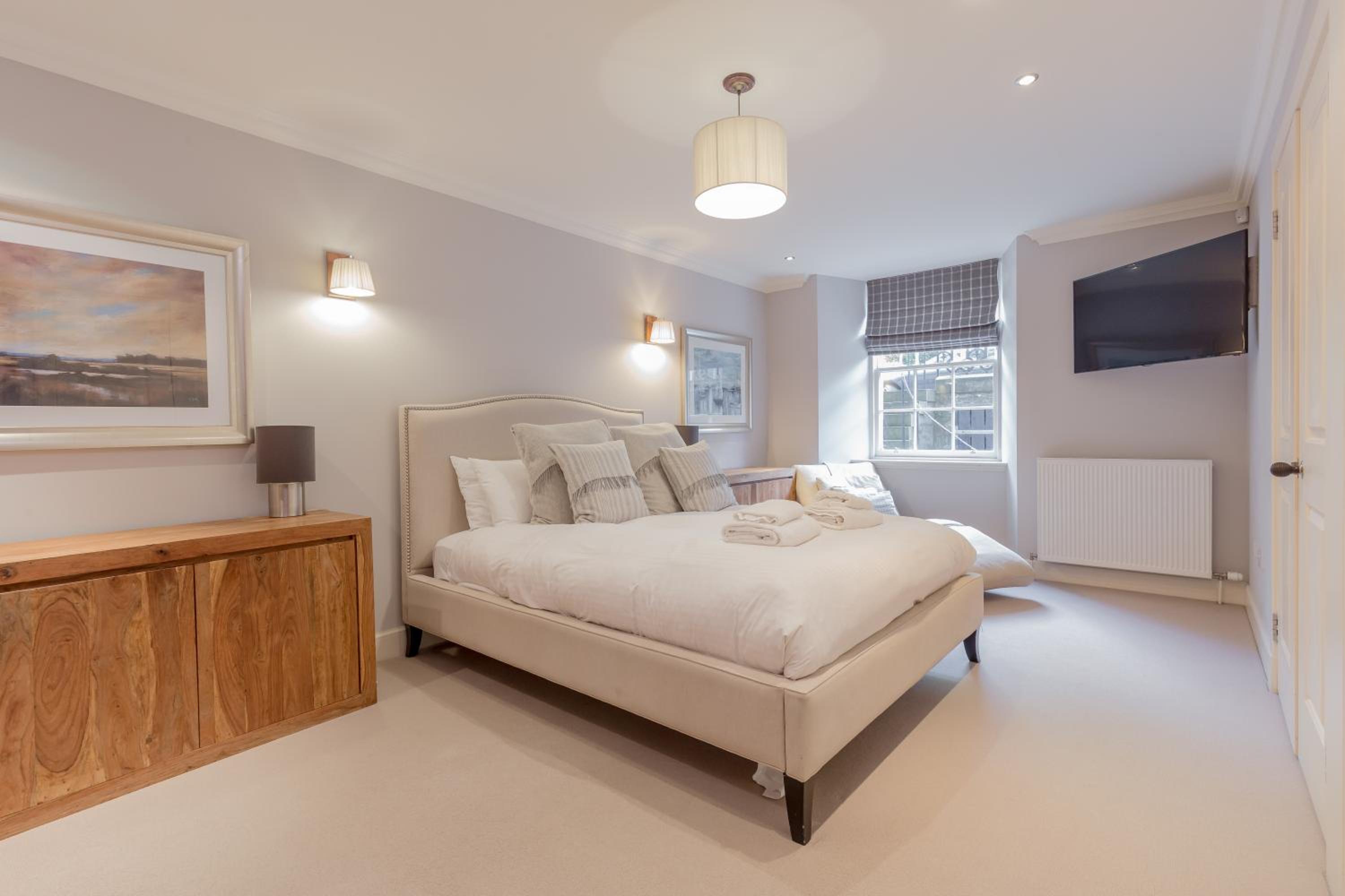 Destiny Scotland - Q-Residence