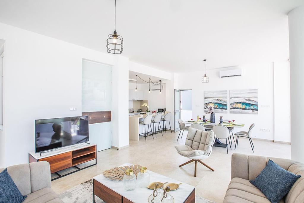 Villa Olive Chrysos, Brand New, Luxury 3 Bdr Protaras Villa, With Private Pool