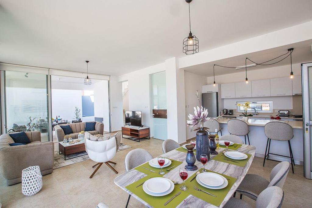 Villa Olive Chrysos, Brand New, Luxury 3 Bdr Protaras Villa, With Private Pool