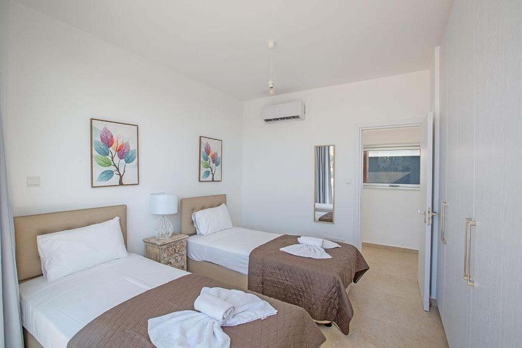 Villa Olive Chrysos, Brand New, Luxury 3 Bdr Protaras Villa, With Private Pool