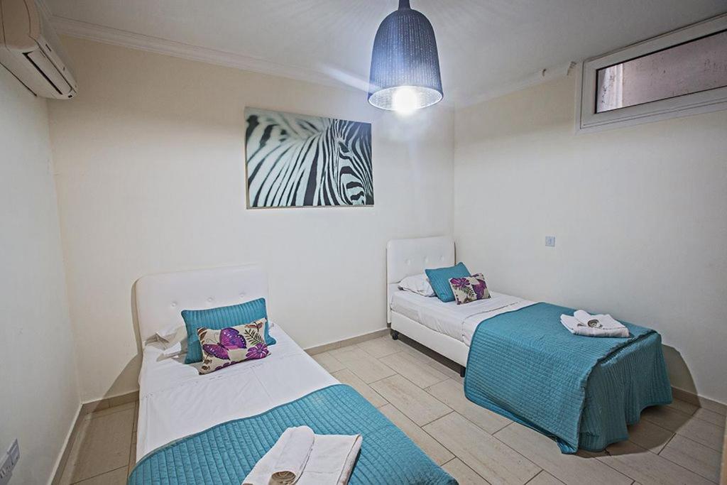 Villa Fig Tree Bay Frontline,Luxury 4Bdr Sea-Front Protaras Villa With Pool