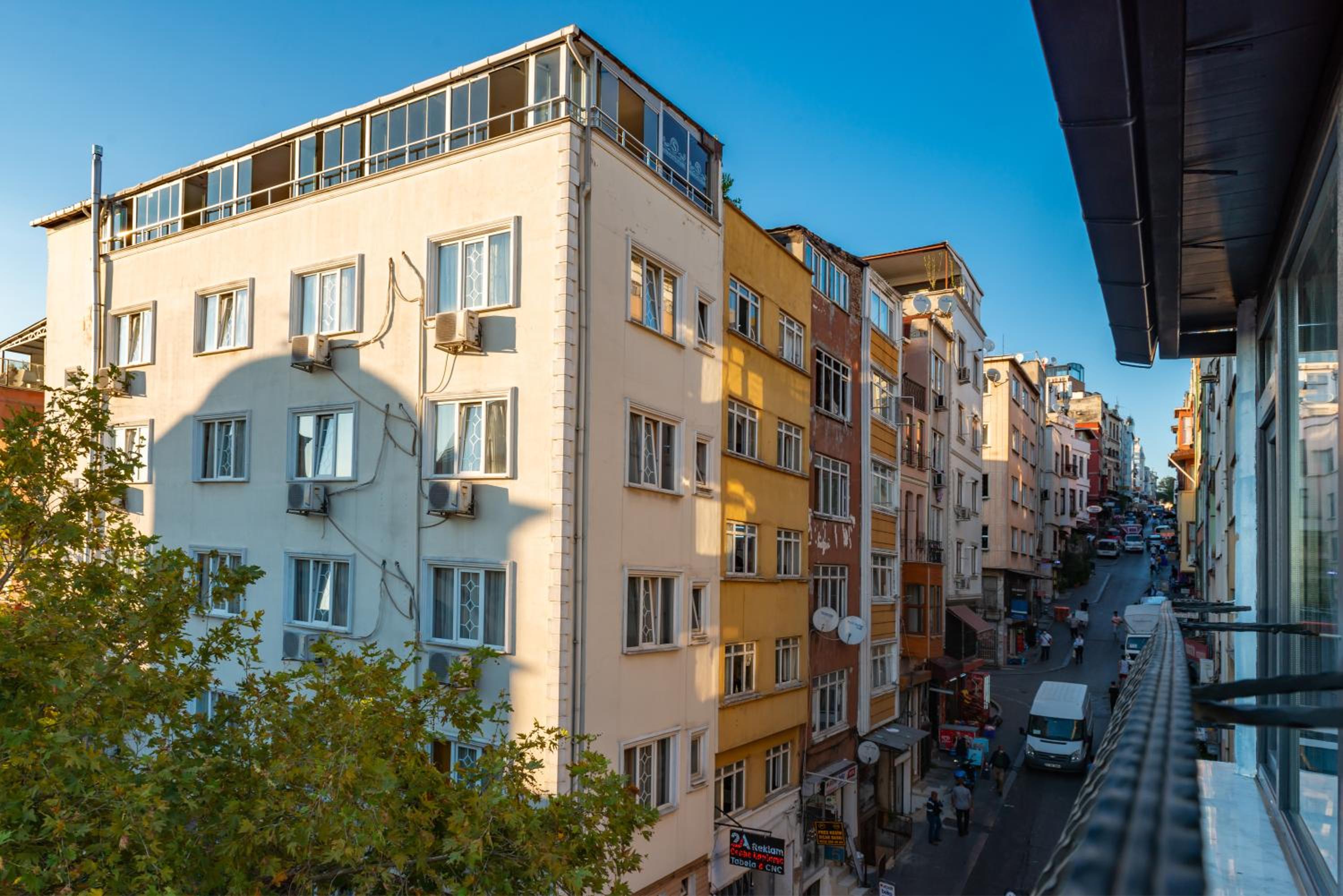 Gloria Suites Old City - Image 34