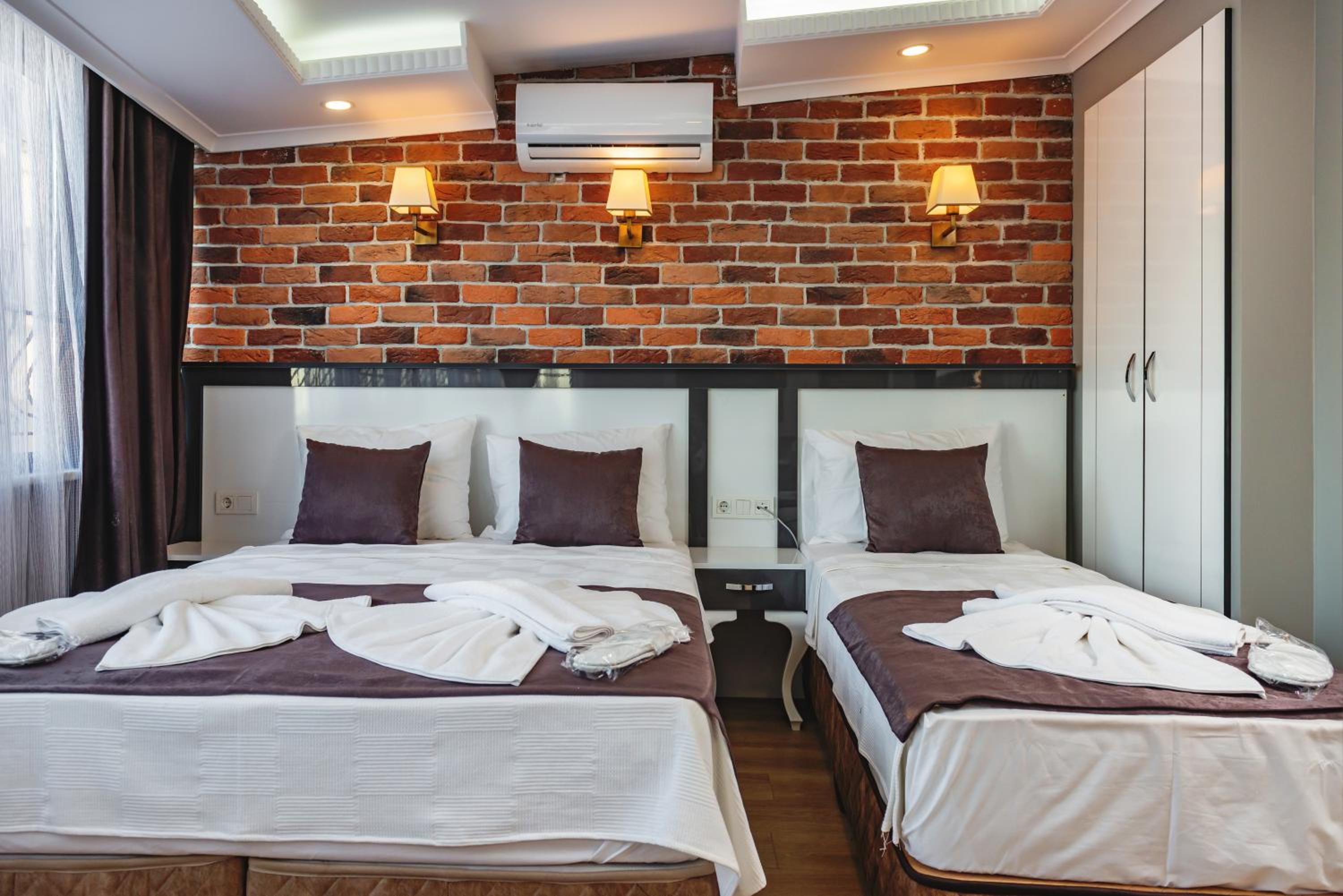 Gloria Suites Old City - Image 30