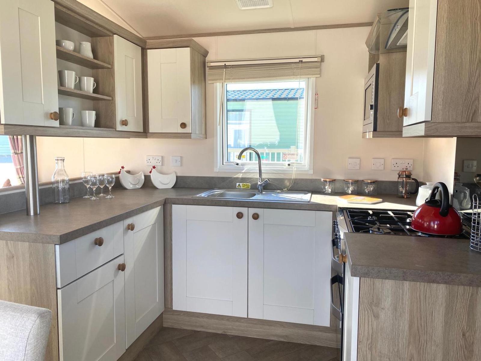 37 Bay View Oceans Edge by Waterside Holiday Lodges