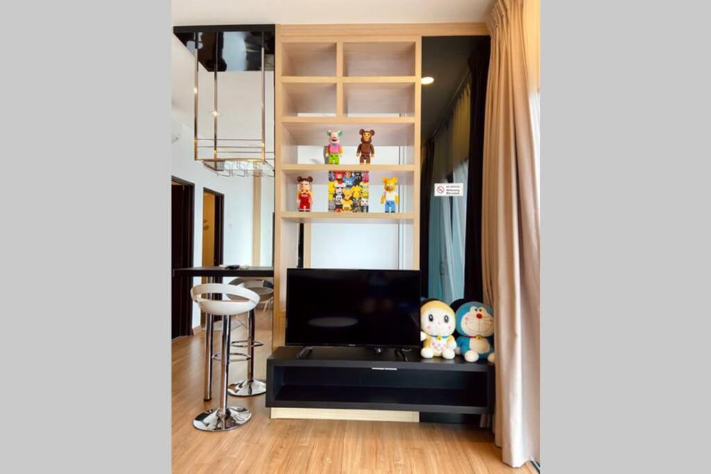 Landmark Residence 1, Pool View, Free WiFi, TV-box, Free Parking, Near Kajang, Mahkota Cheras, C180, MRT photo 4