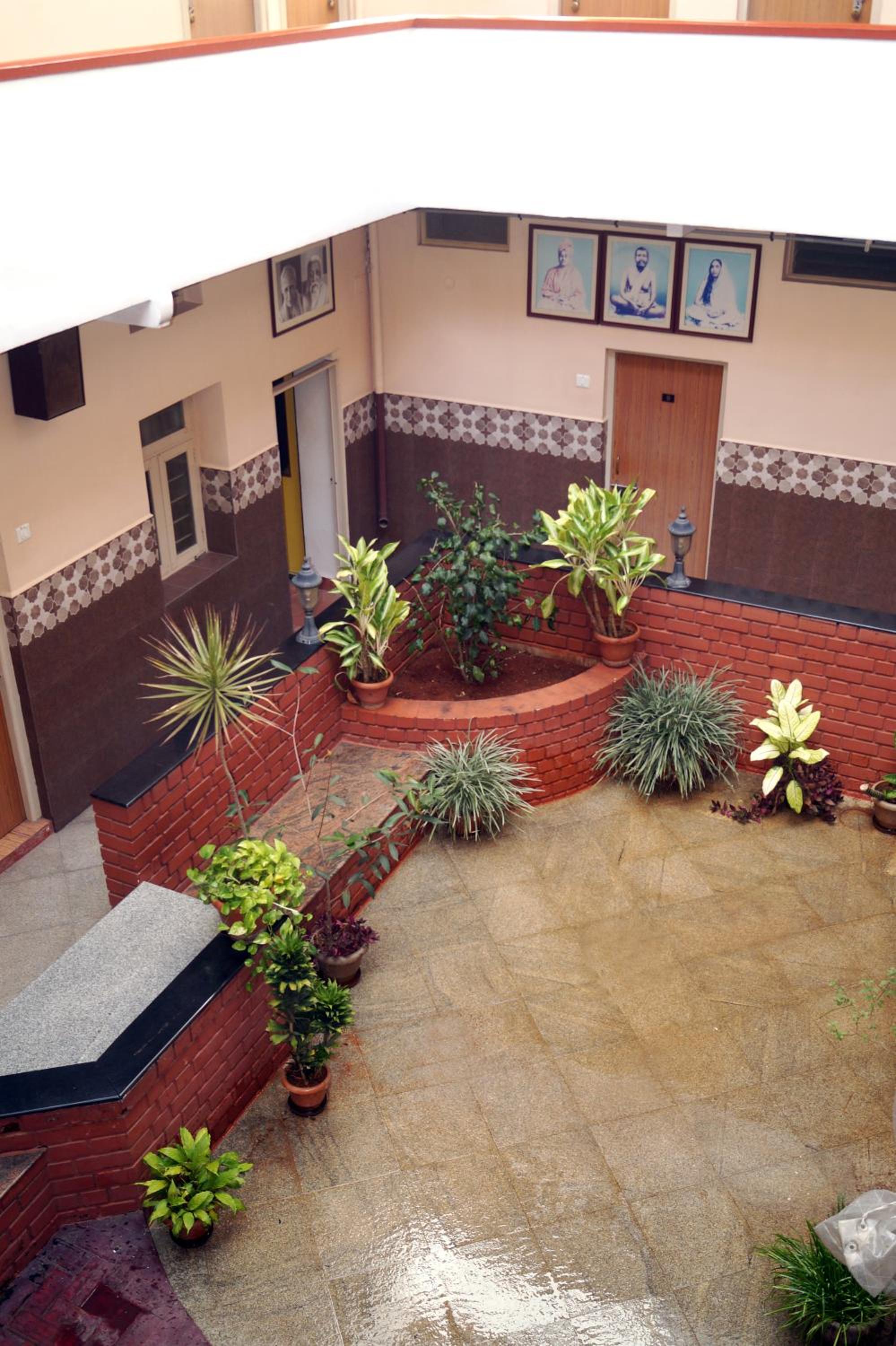 Sri Kumara Lodge