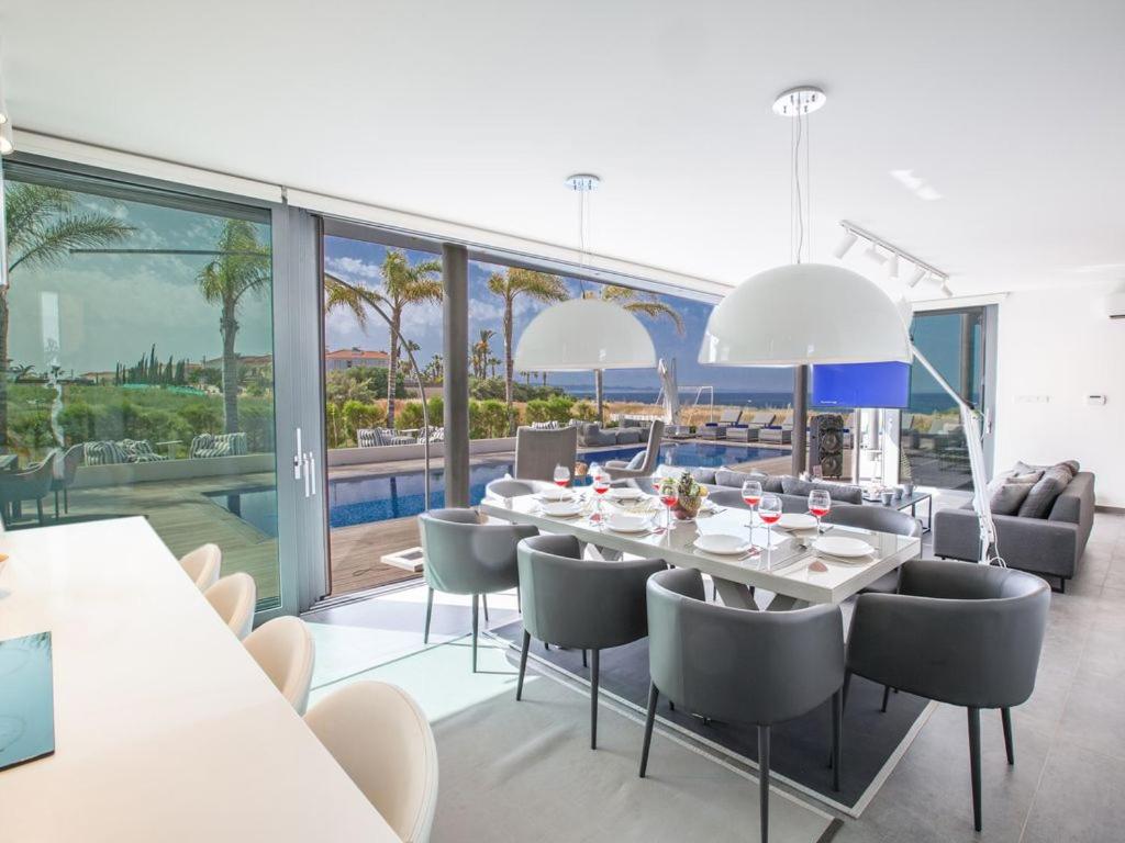 Villa Papadopo - Luxury 3 Bedroom Villa With Private Pool, Hot Tub And Sea Views view 5