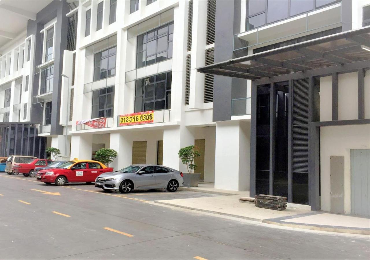 Suites at 1Tebrau
