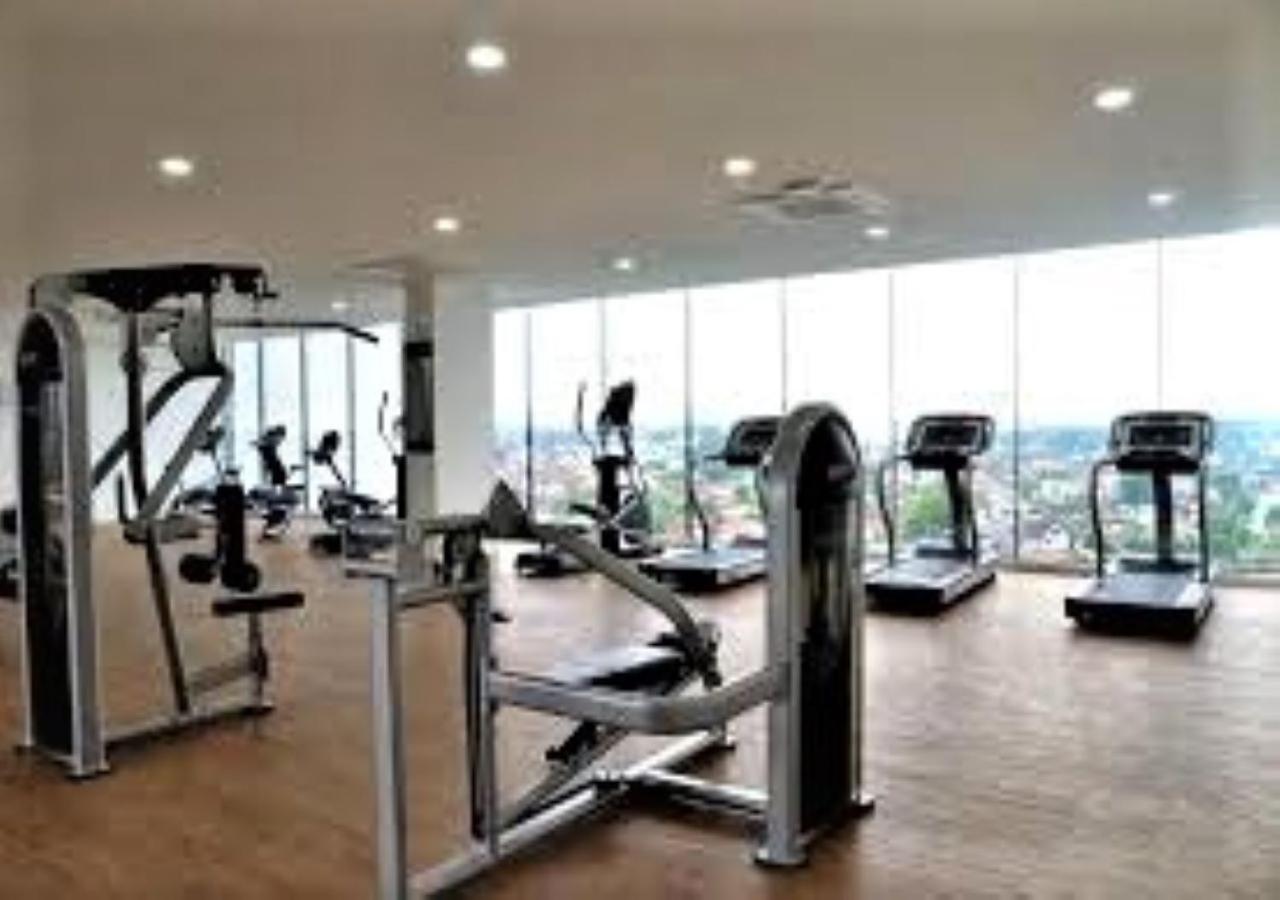 Suites at 1Tebrau