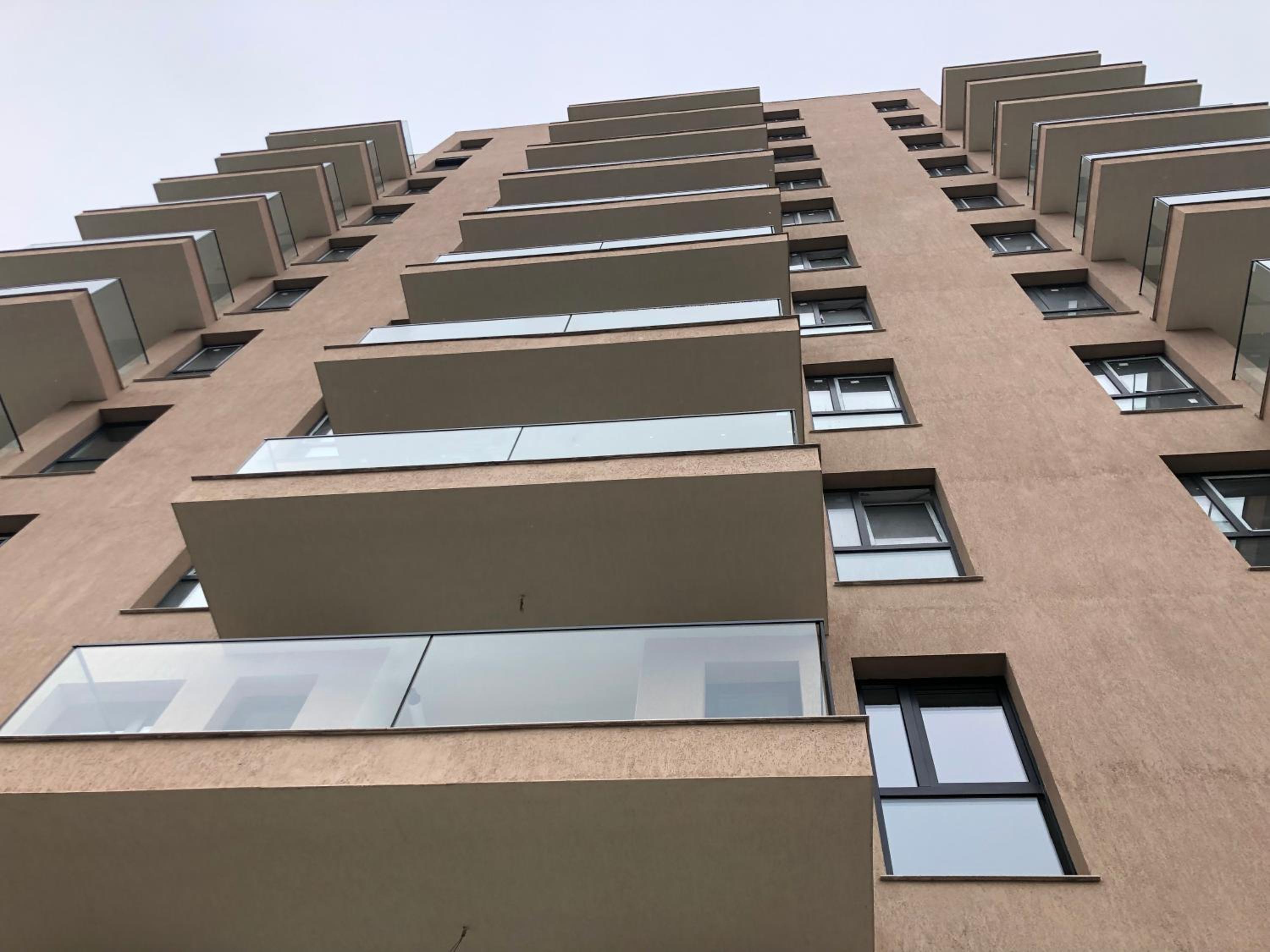 Hotel Luxury Westpark 2 Residence Lake View W6 - Image 1