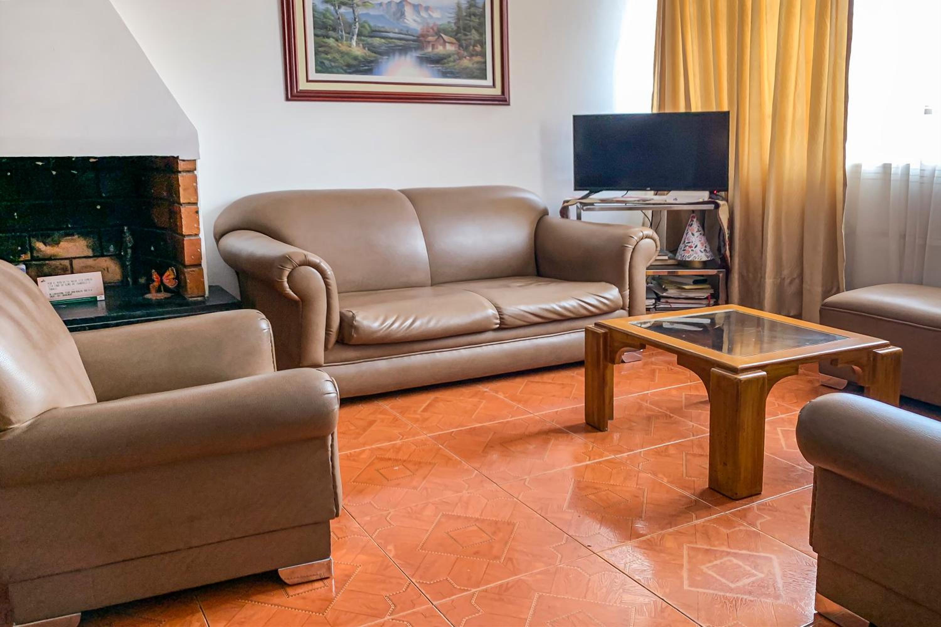 Hotel Bogota Alpes Castellana
