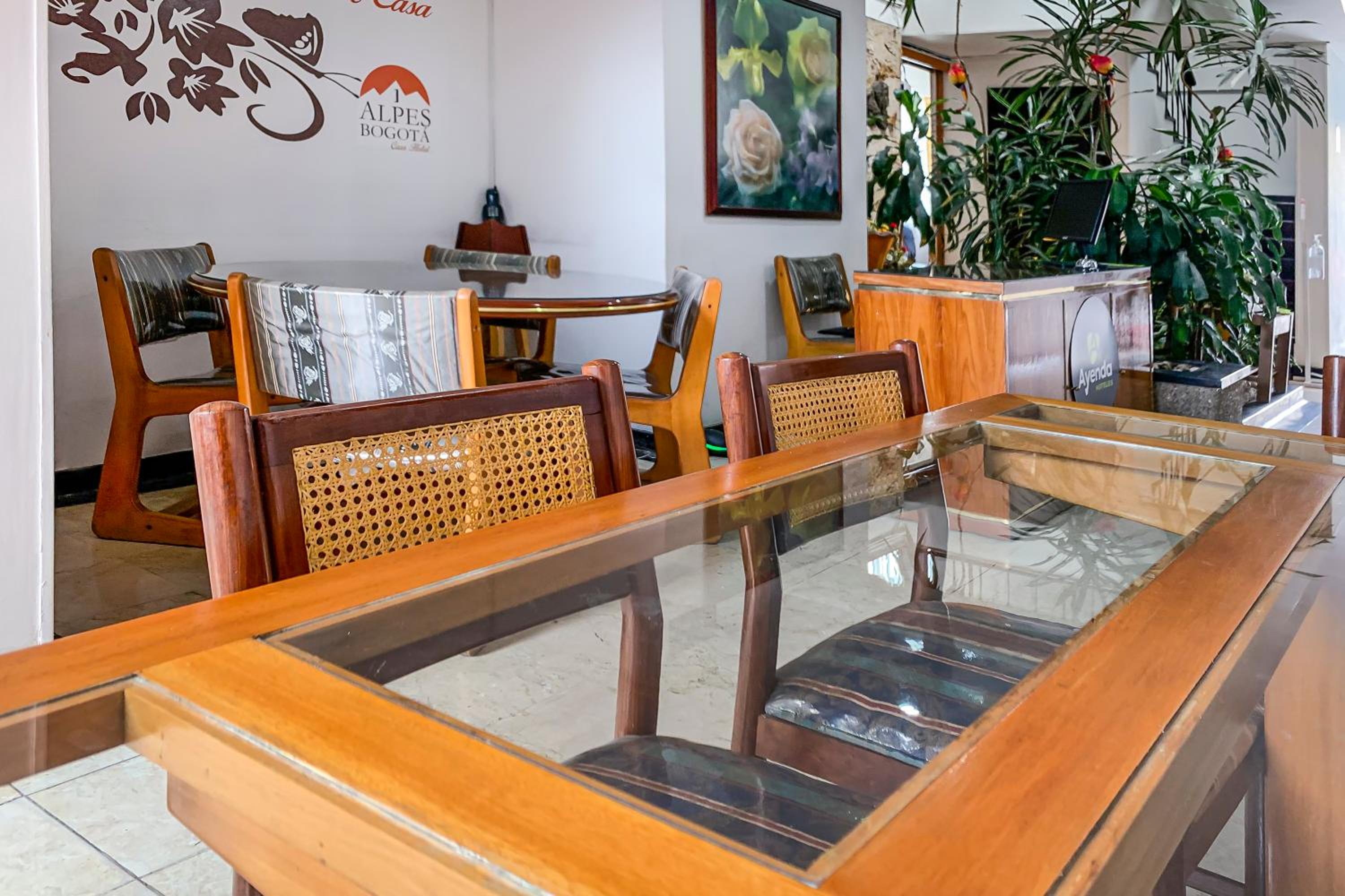 Hotel Bogota Alpes Castellana
