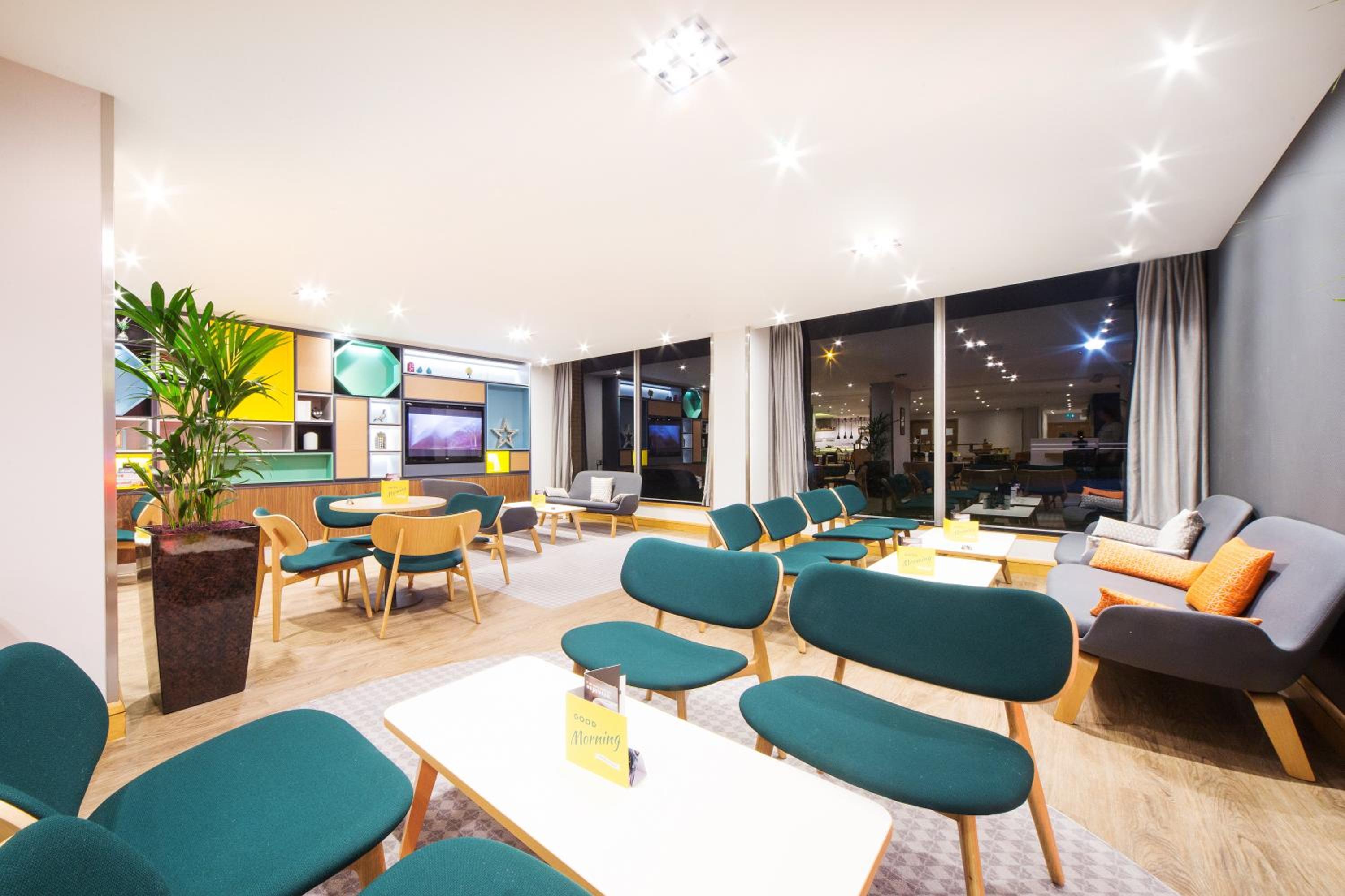 Horley Vacations - Holiday Inn London - Gatwick Airport, an IHG Hotel - Property Image 12