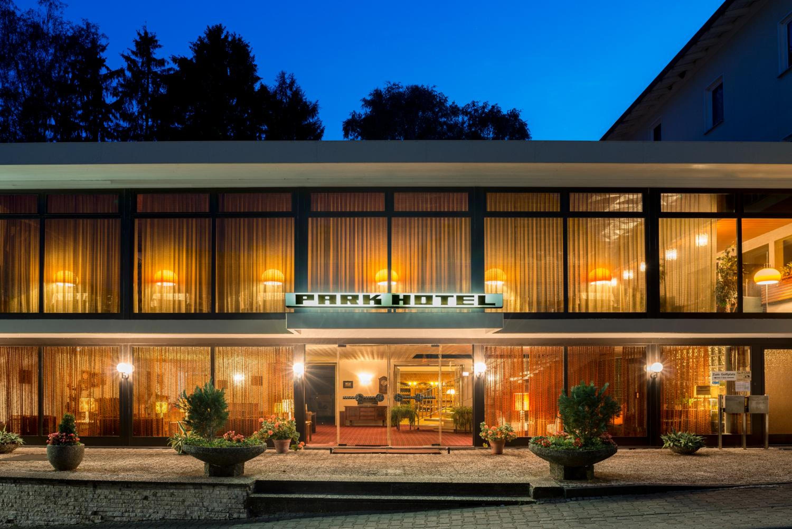 Parkhotel 1970 view 5