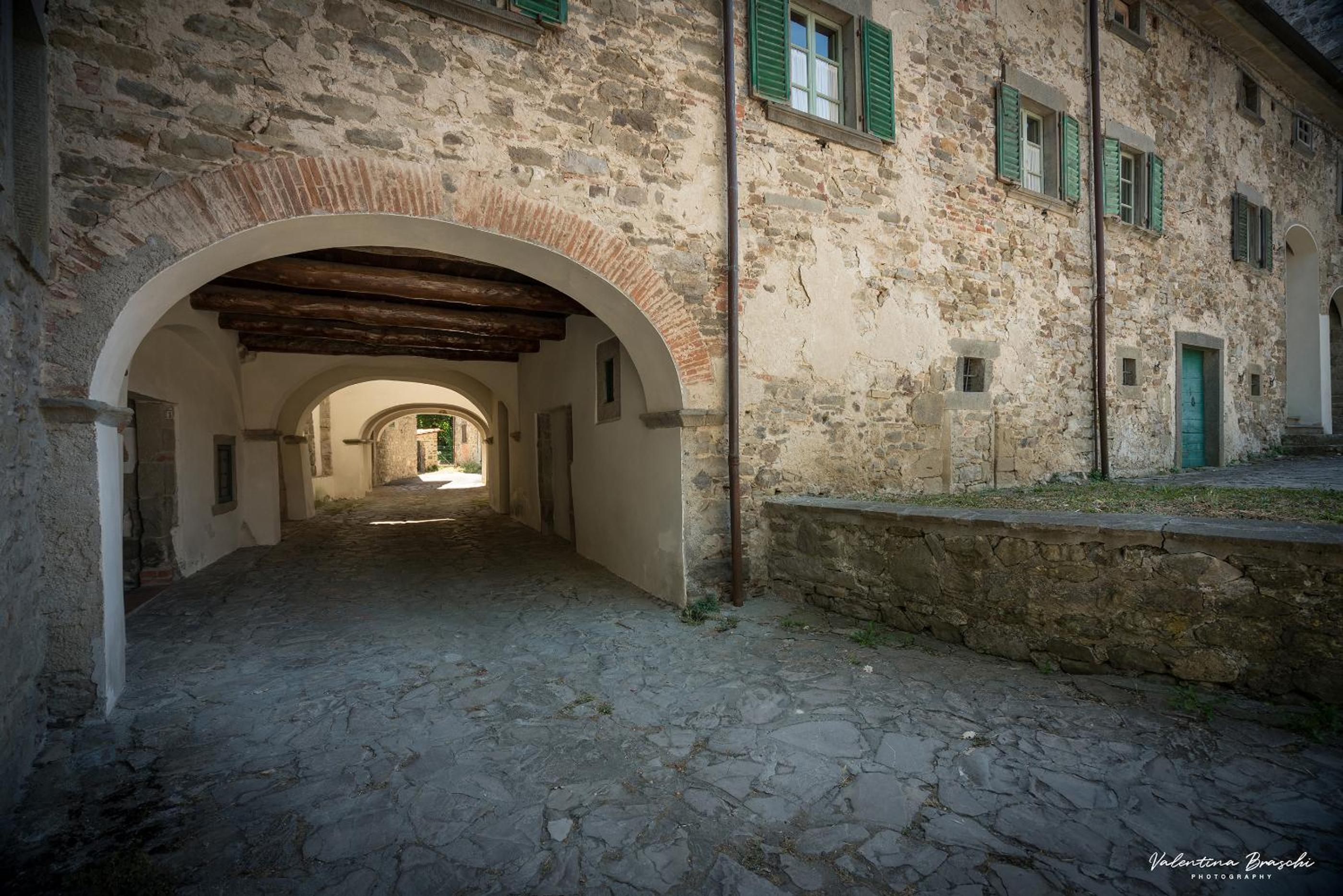 Castello di Sarna view 5
