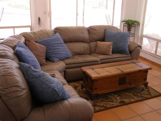 Casa Las Vistas del Mar by FMI Rentals view 3