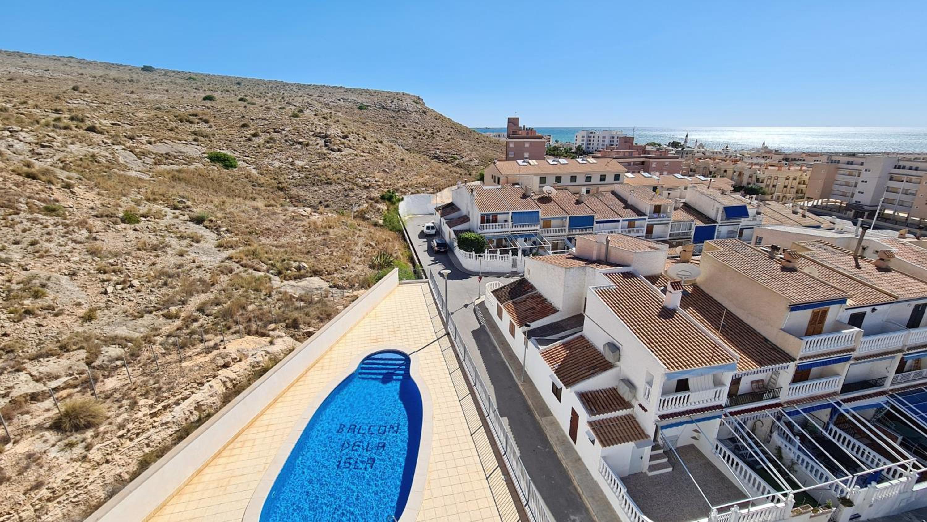 Penthouse with Panoramic View by NRAS photo 2