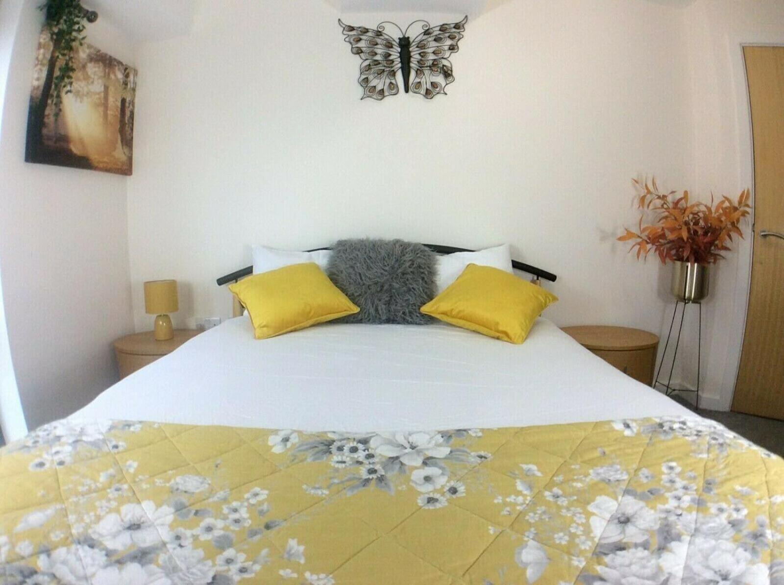 Igloo ViewPoint City Centre Retreat & Free Parking view 4