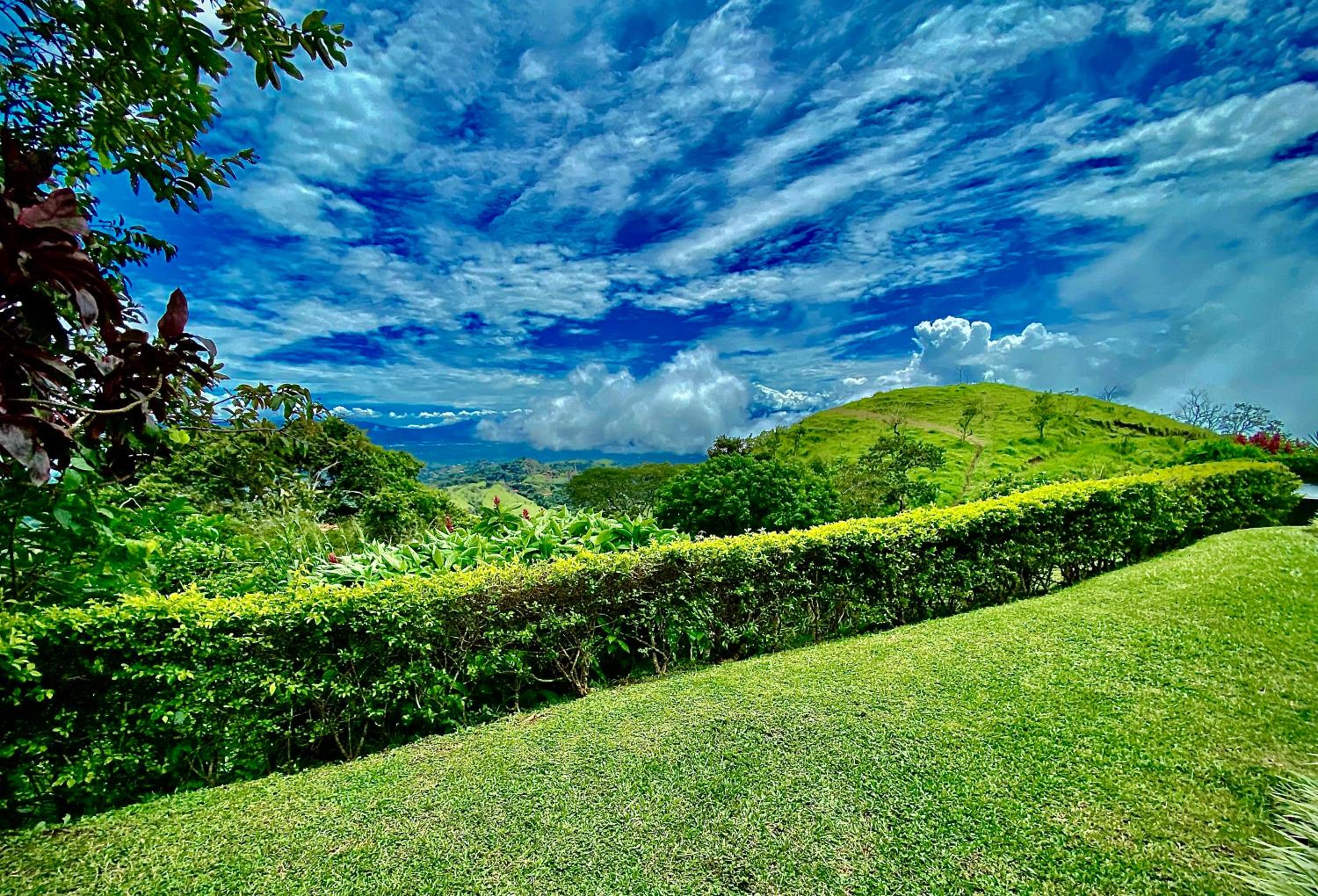 Magic Mountain Views Villa