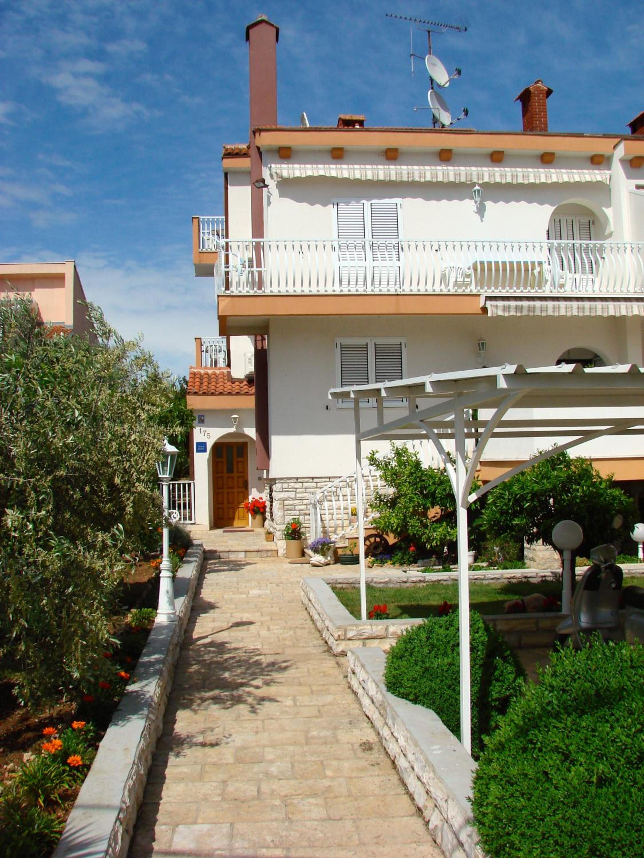 Pansion Adria view 2