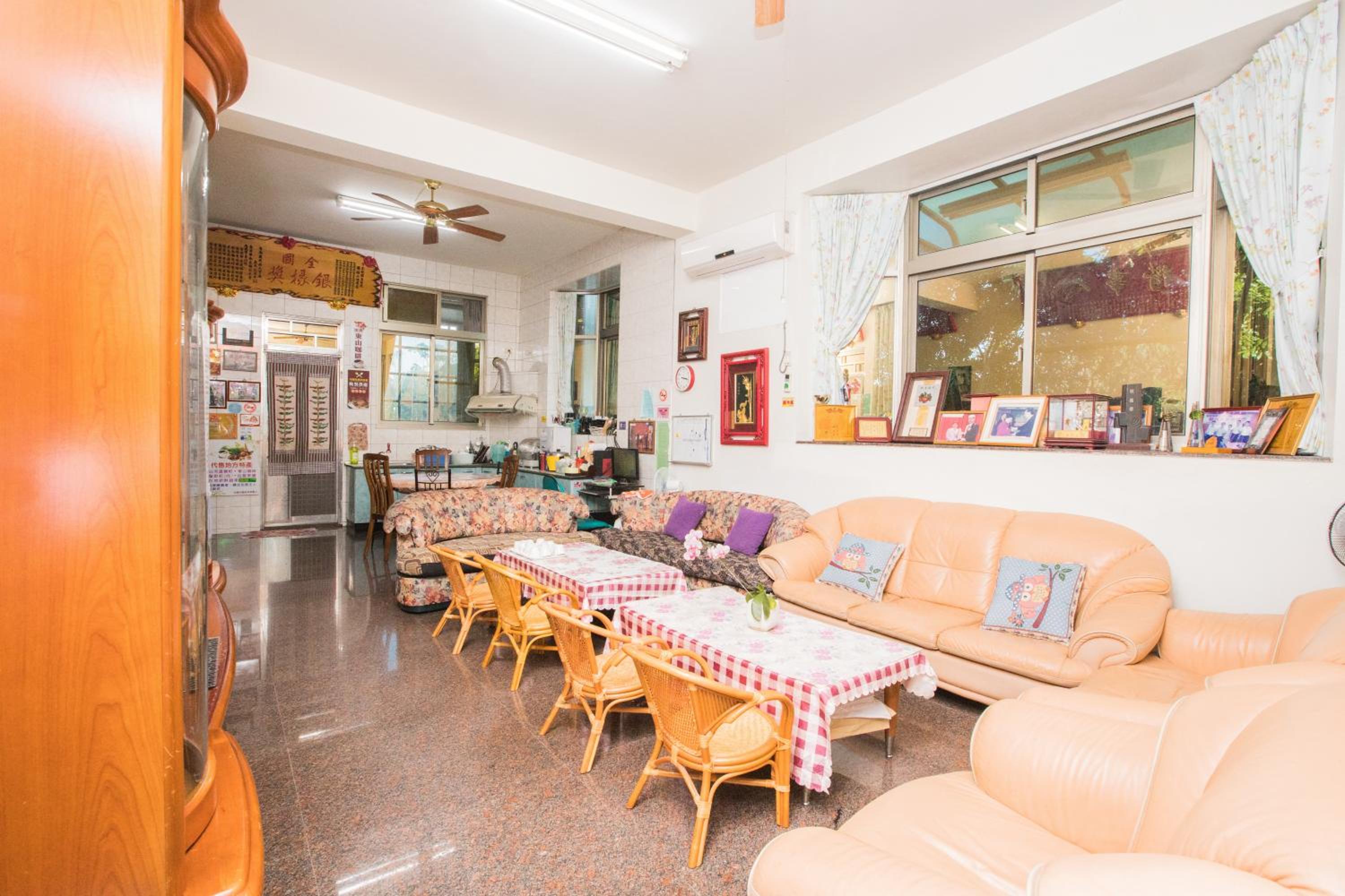 lounge
