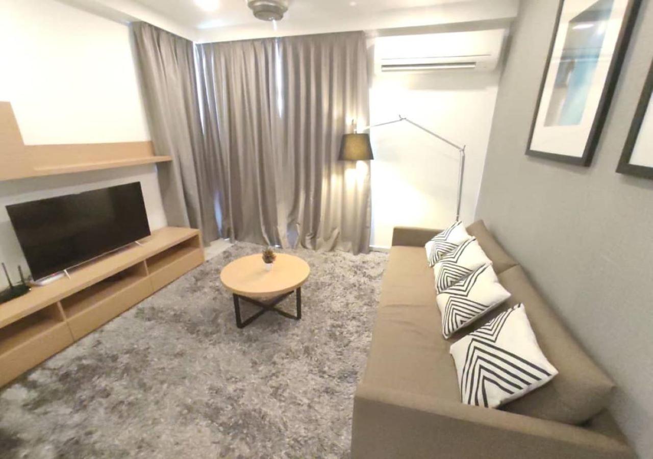 Suites at 1Tebrau