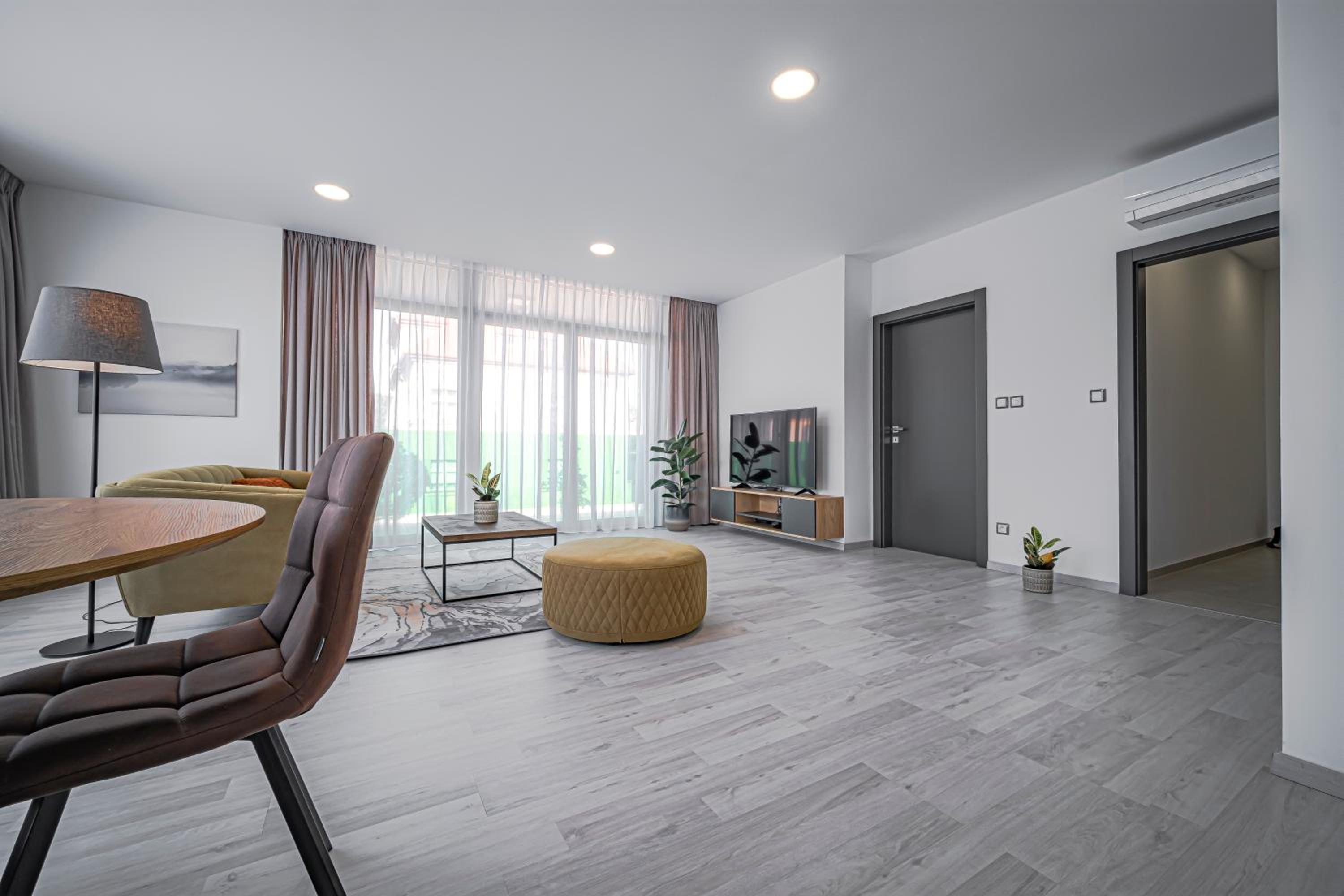 Grunt Apartments
