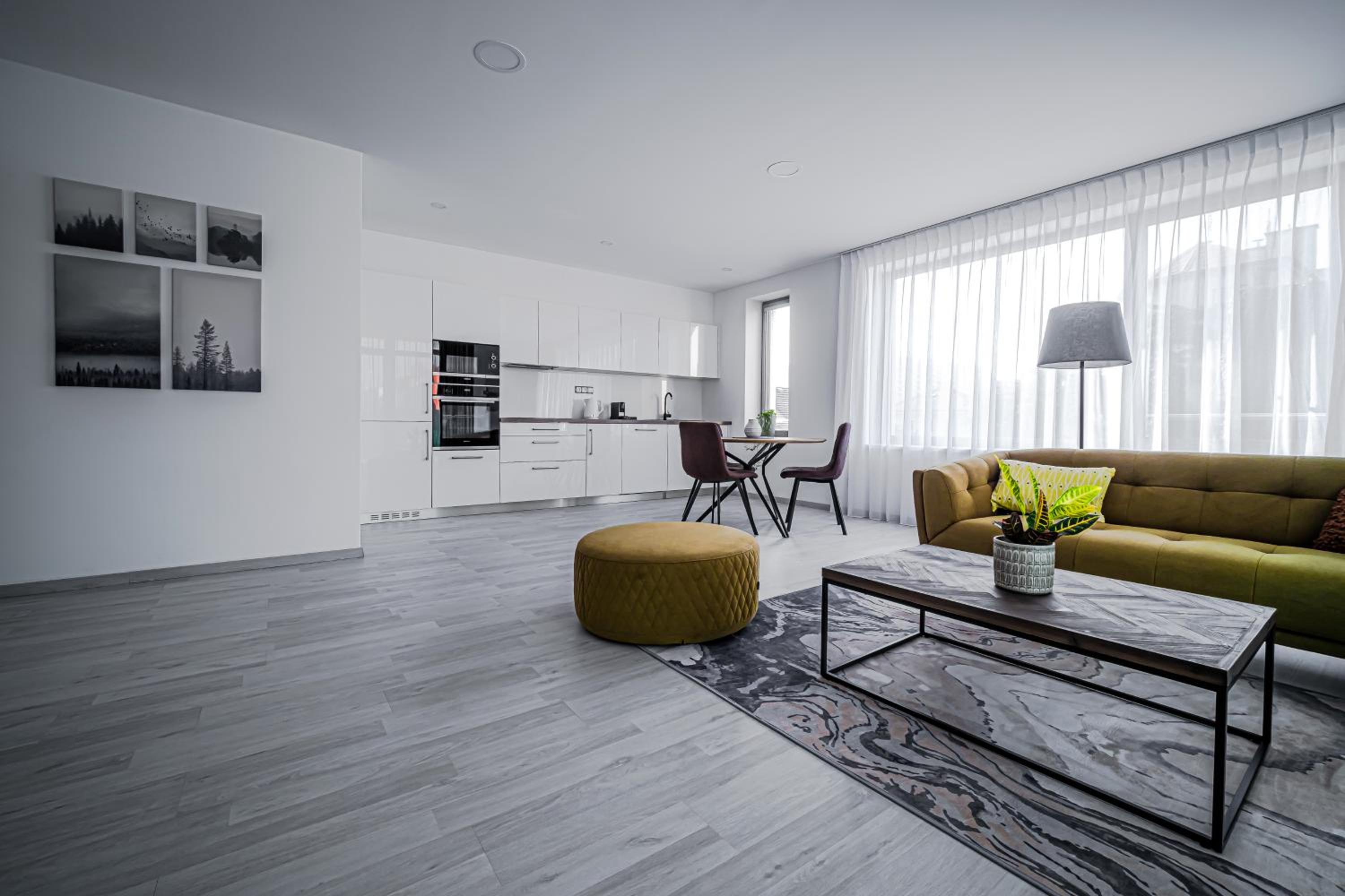 Grunt Apartments