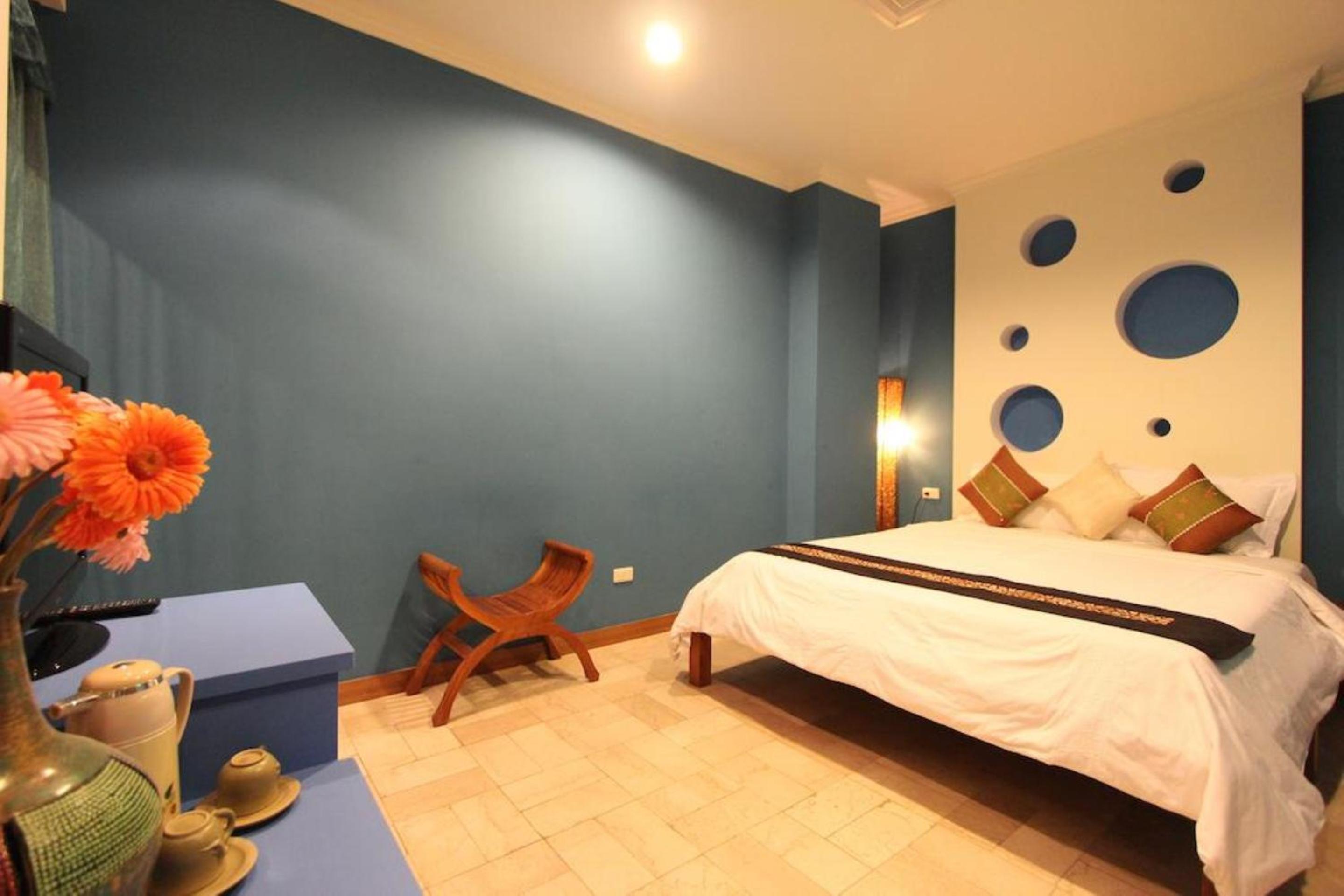 Golden Ocean Azure Hotel
