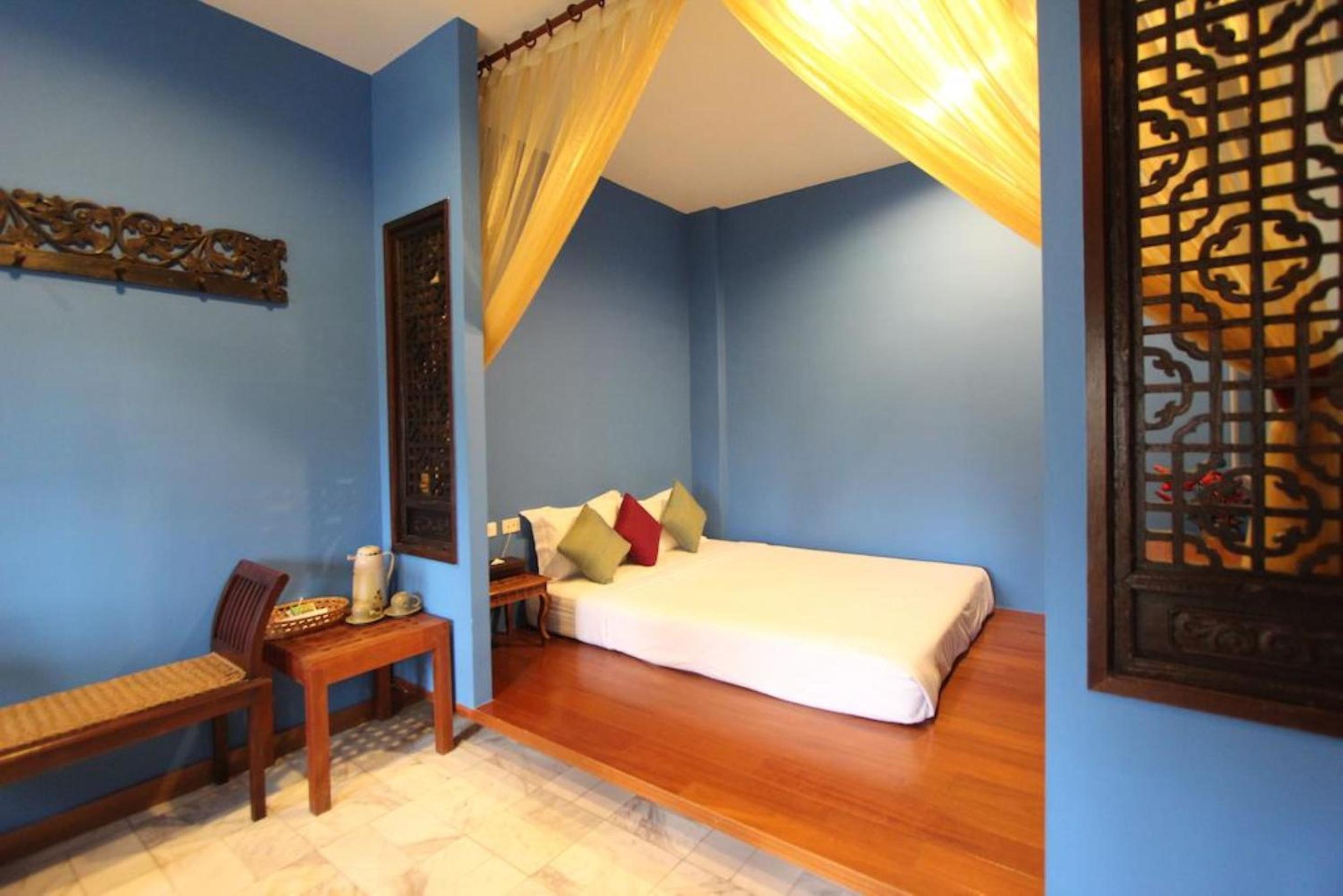 Golden Ocean Azure Hotel